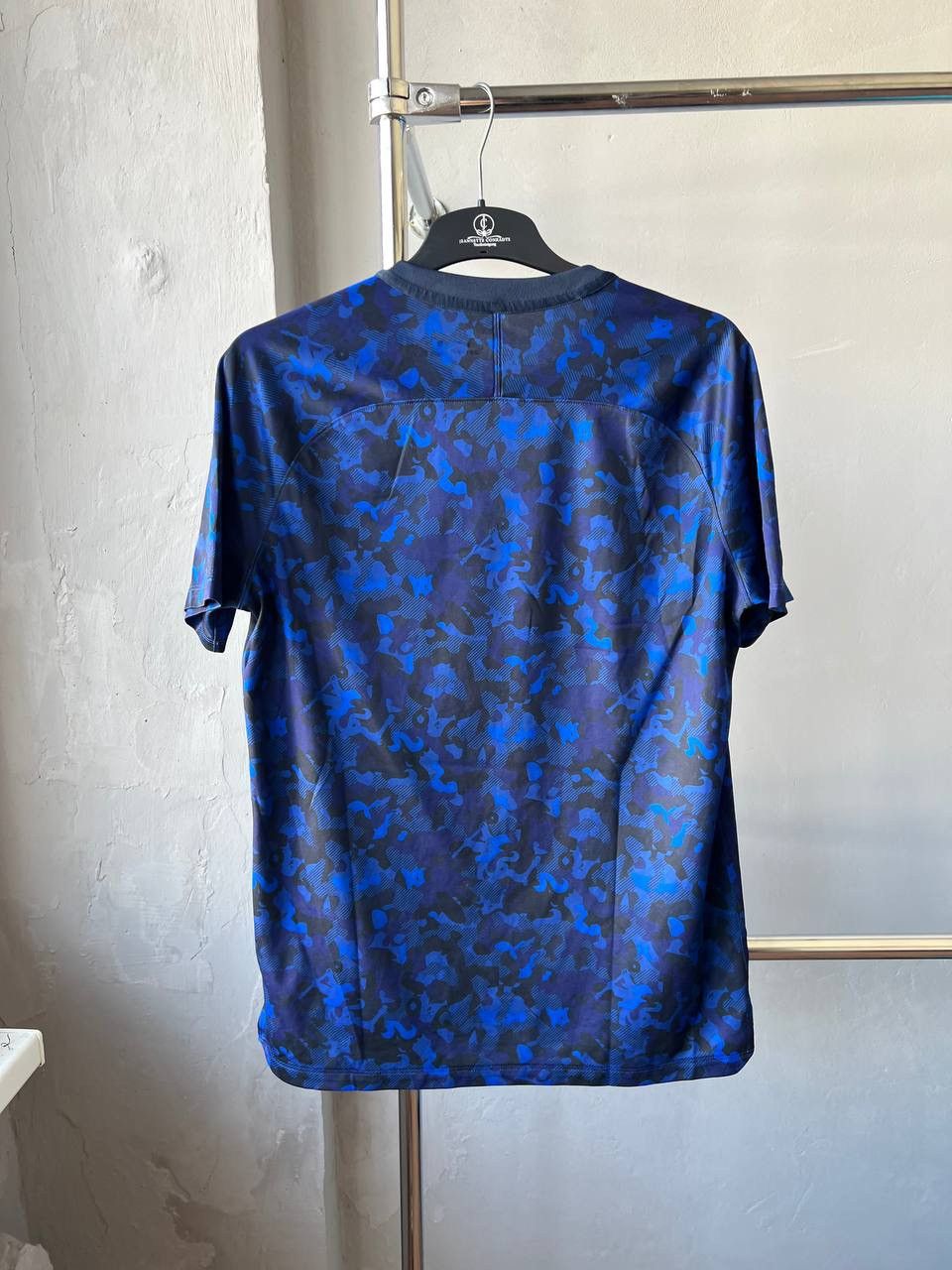 Nike 2018/19 CHELSEA TRAINING SOCCER JERSEY FOOTBALL SHIRT SIZE L Size US L / EU 52-54 / 3 - 10 Thumbnail