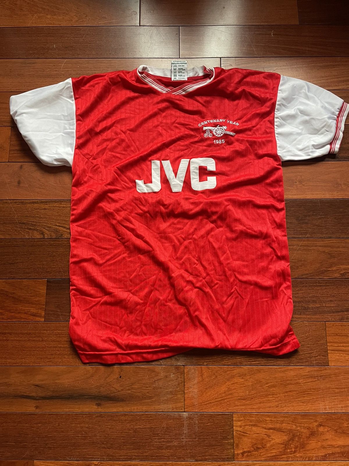Other Arsenal 1985 offficial retro jersey (remake) Size US M / EU 48-50 / 2 - 1 Thumbnail