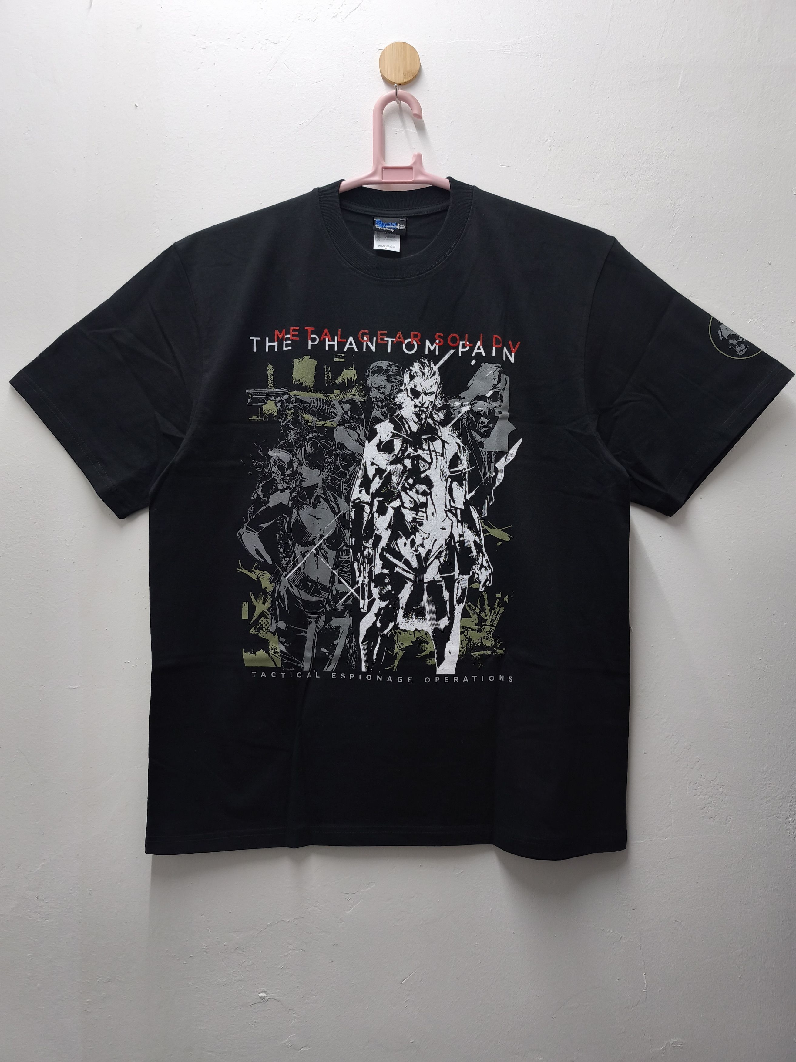 Playstation Metal Gear Solid V: Phantom Pain T-shirt Size US XL / EU 56 / 4 - 1 Thumbnail