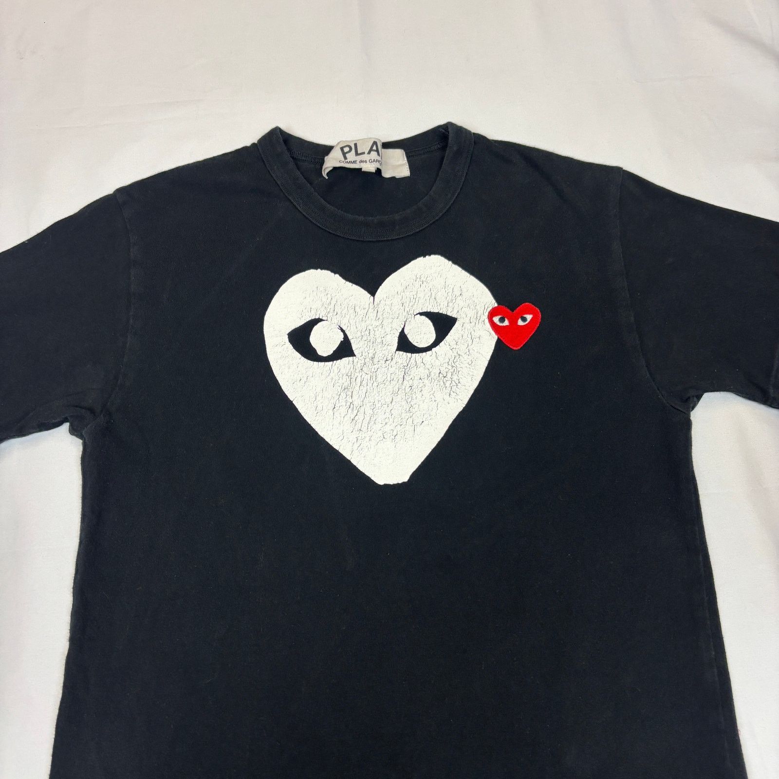 Comme des Garcons Comme des Garcons Play CDG Tee Heart Embroidered Shirt Small Size US S / EU 44-46 / 1 - 2 Thumbnail