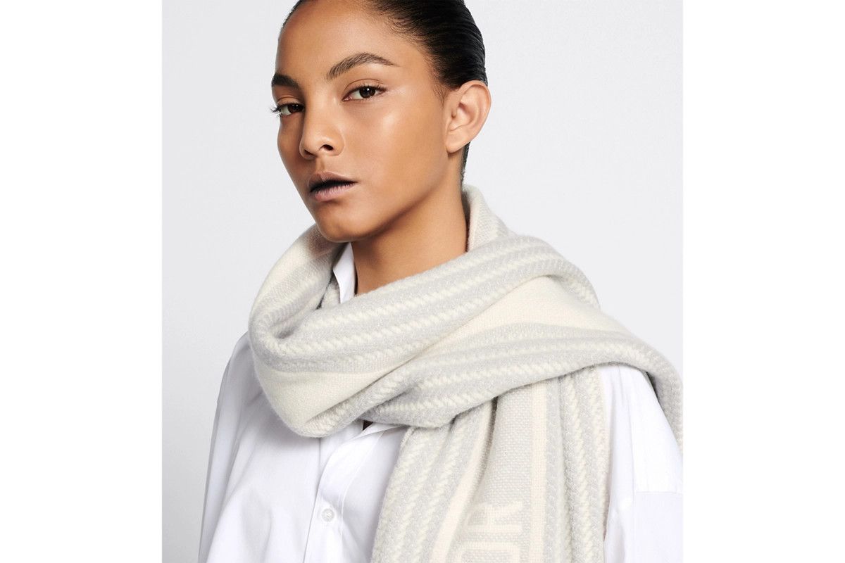 Dior o1bcso1str0226 Size:OS/Sporty Scarf in Grey Size ONE SIZE - 6 Thumbnail