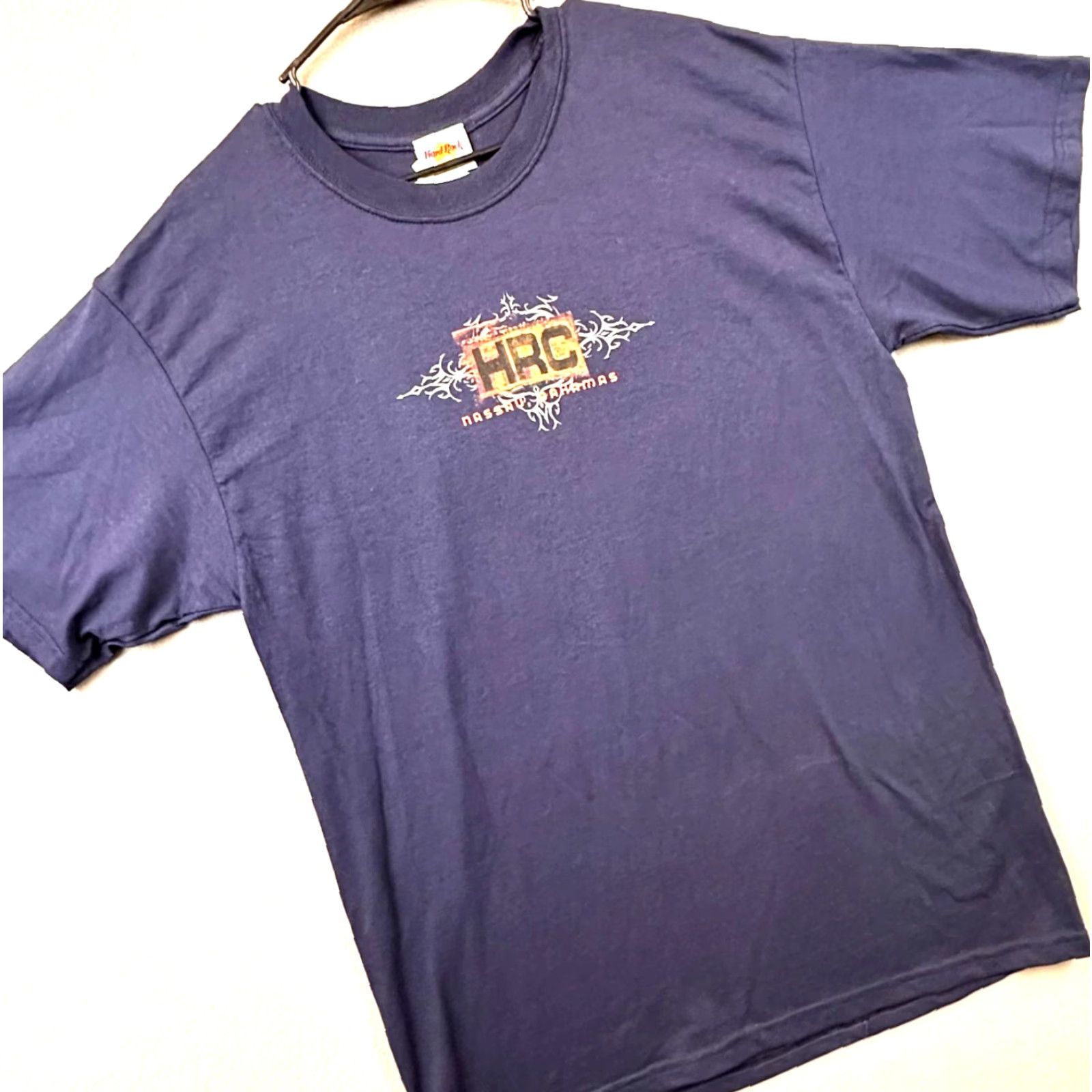 Hard Rock Cafe VINTAGE Hard Rock Cafe Nassau Bahamas Mens Large Love All Serve All Graphic Tee Size US L / EU 52-54 / 3 - 2 Thumbnail