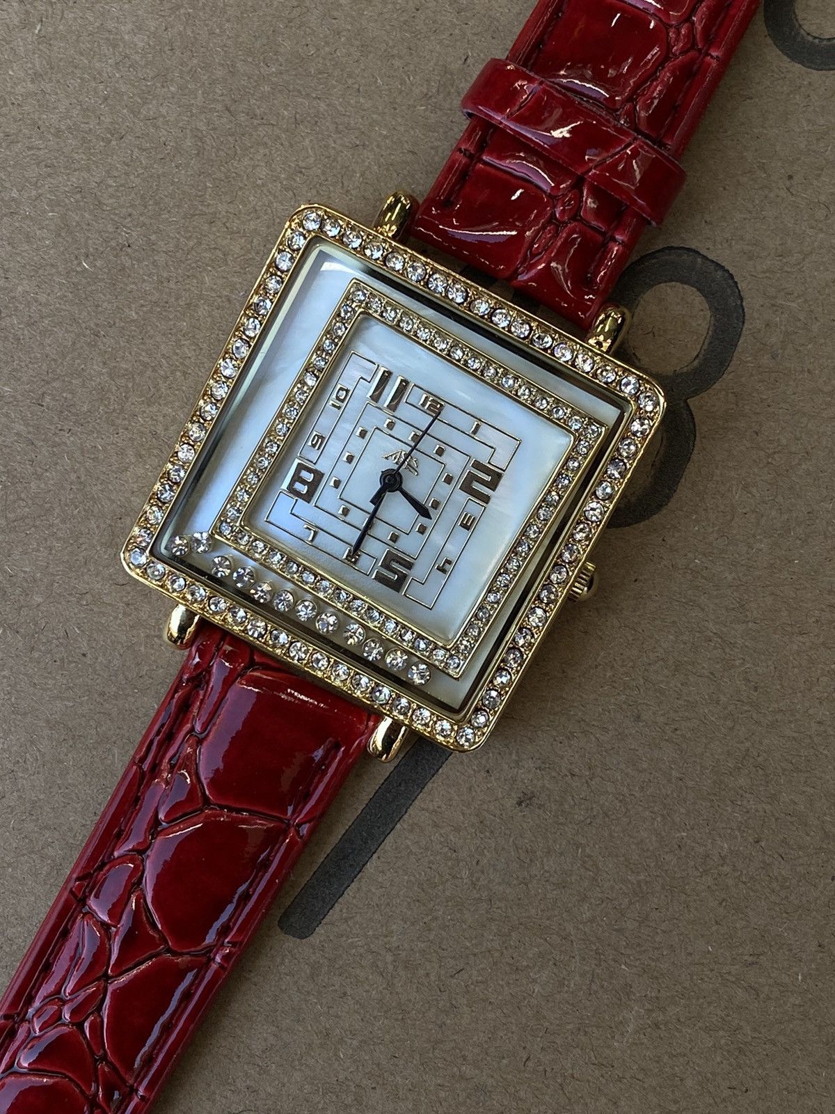 Japanese Brand × Vintage Square Crystal Watch w/ Red Strap - Japanese Mechanism Size ONE SIZE - 2 Thumbnail