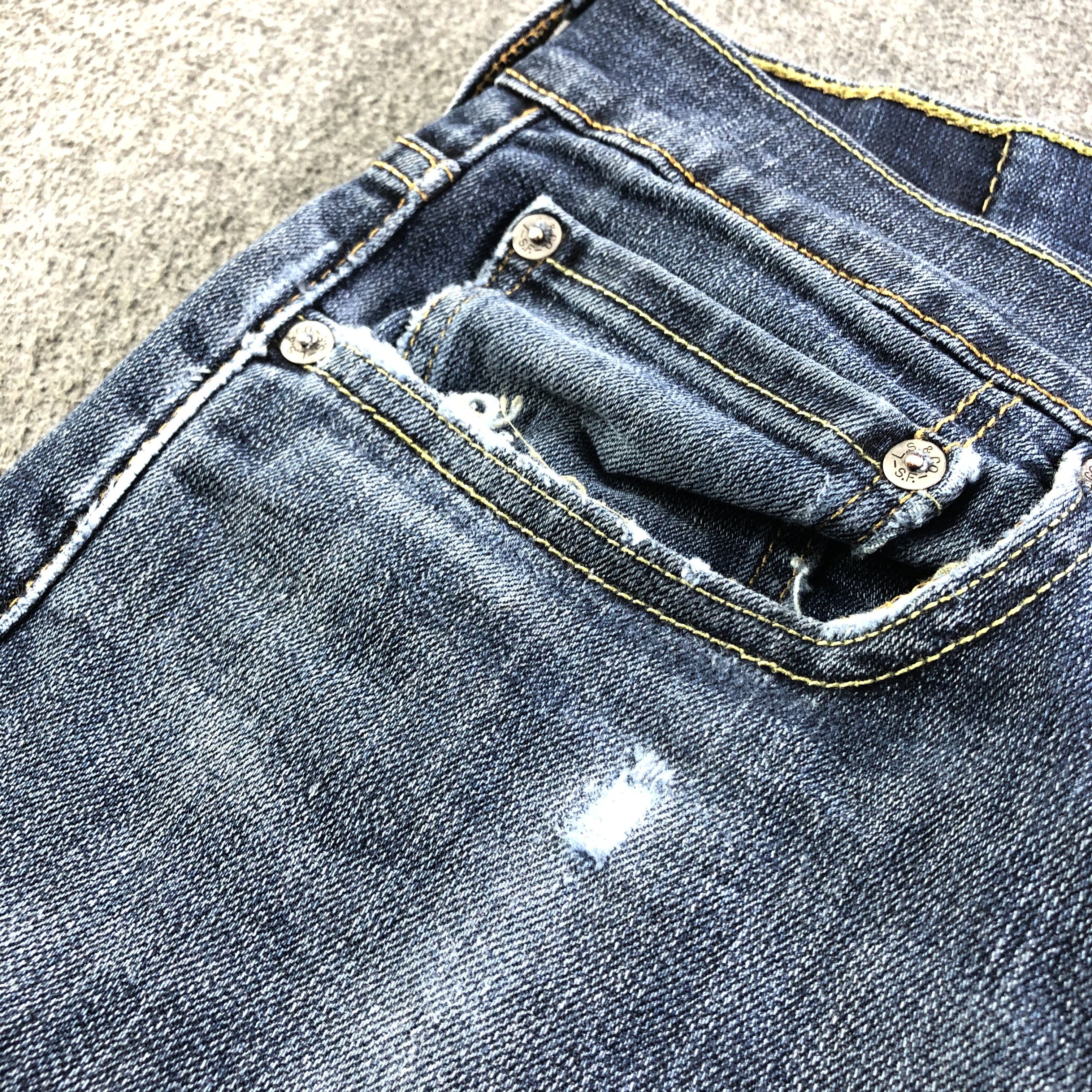 Levi's Vintage Blue Wash Levis 504 Jeans-J3692 Size US 35 - 8 Thumbnail