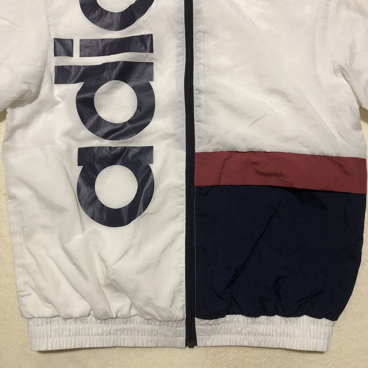 Adidas ADIDAS Big Spellout Windbreaker Size US S / EU 44-46 / 1 - 3 Thumbnail