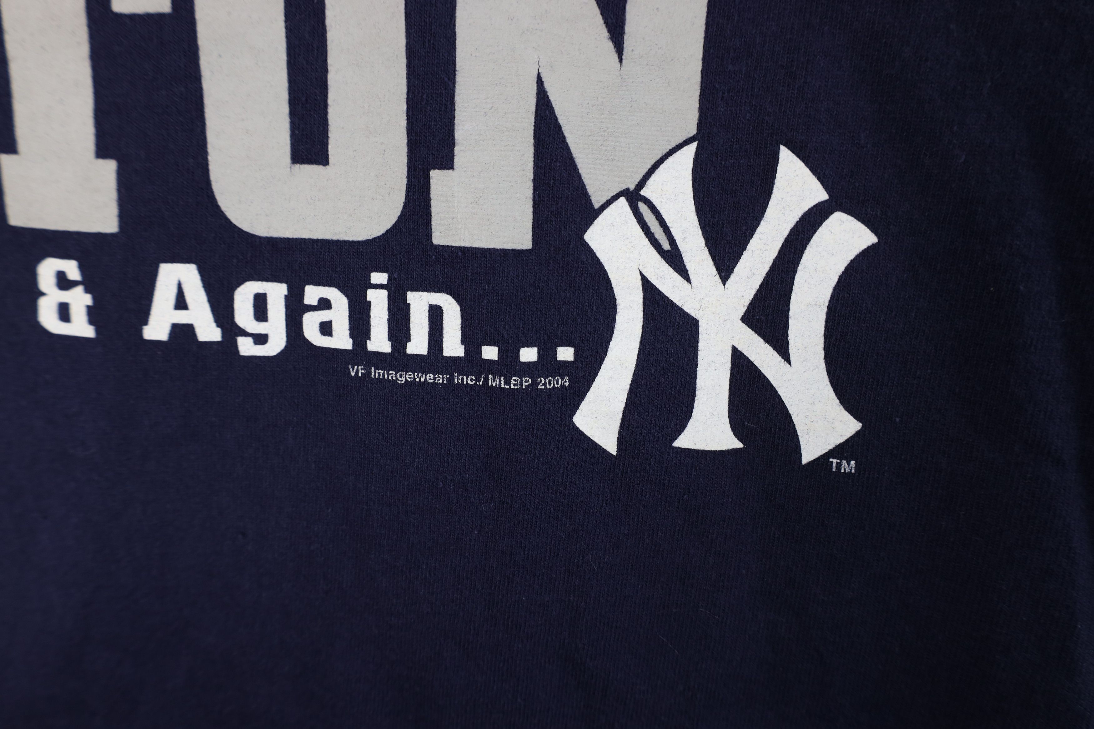 Vintage Vintage Y2K 2004 Baseball Beat Boston Red Sox Again T-Shirt Size US XL / EU 56 / 4 - 7 Thumbnail