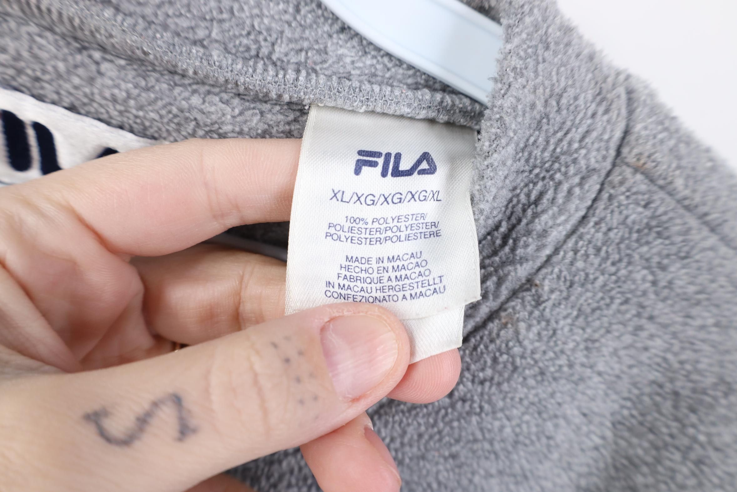 Fila Vintage 90s Fila Big Logo Fleece Crewneck Sweatshirt Gray Size US XL / EU 56 / 4 - 8 Thumbnail
