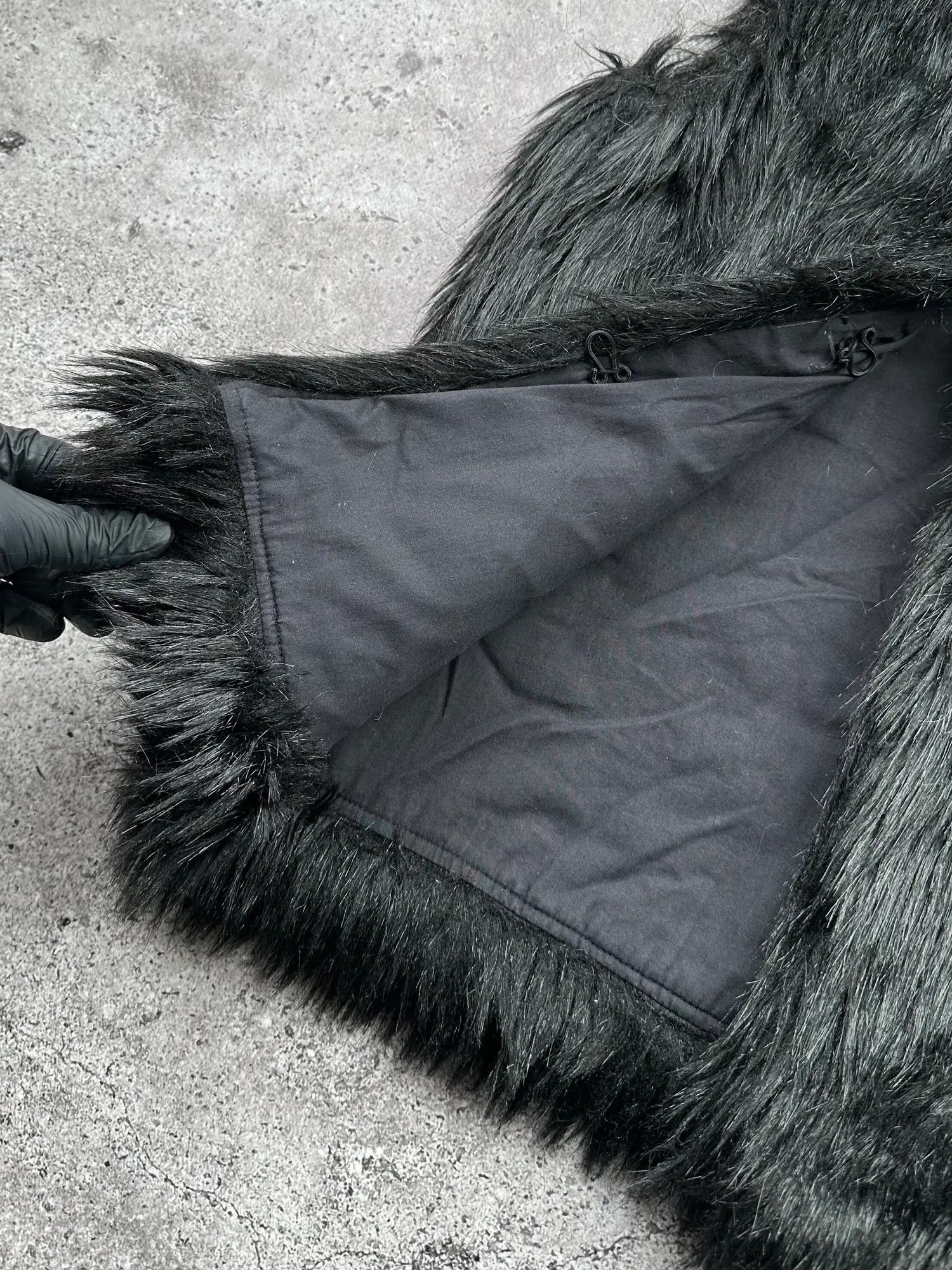 Vintage Vintage Faux Fur Vest C245(V72) Size M / US 6-8 / IT 42-44 - 2 Thumbnail