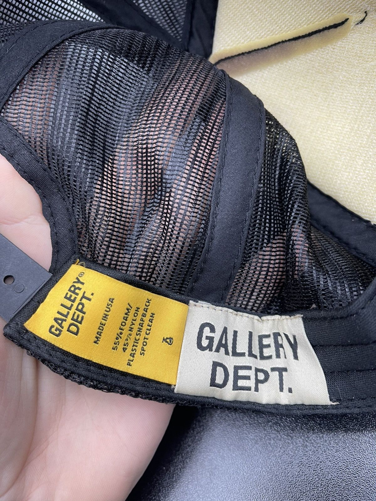 Gallery Dept. Gallery Dept. Logo Trucker Hat Snapback Black Size ONE SIZE - 4 Thumbnail
