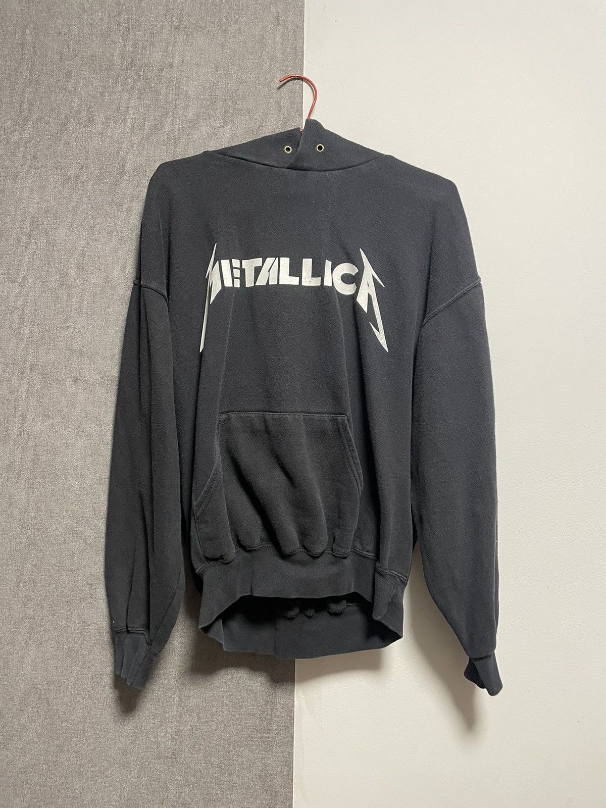 image of Band Tees x Metallica Vintage Metallica Merch Hoodie T Shirt Y2K in Black, Men's (Size Small)