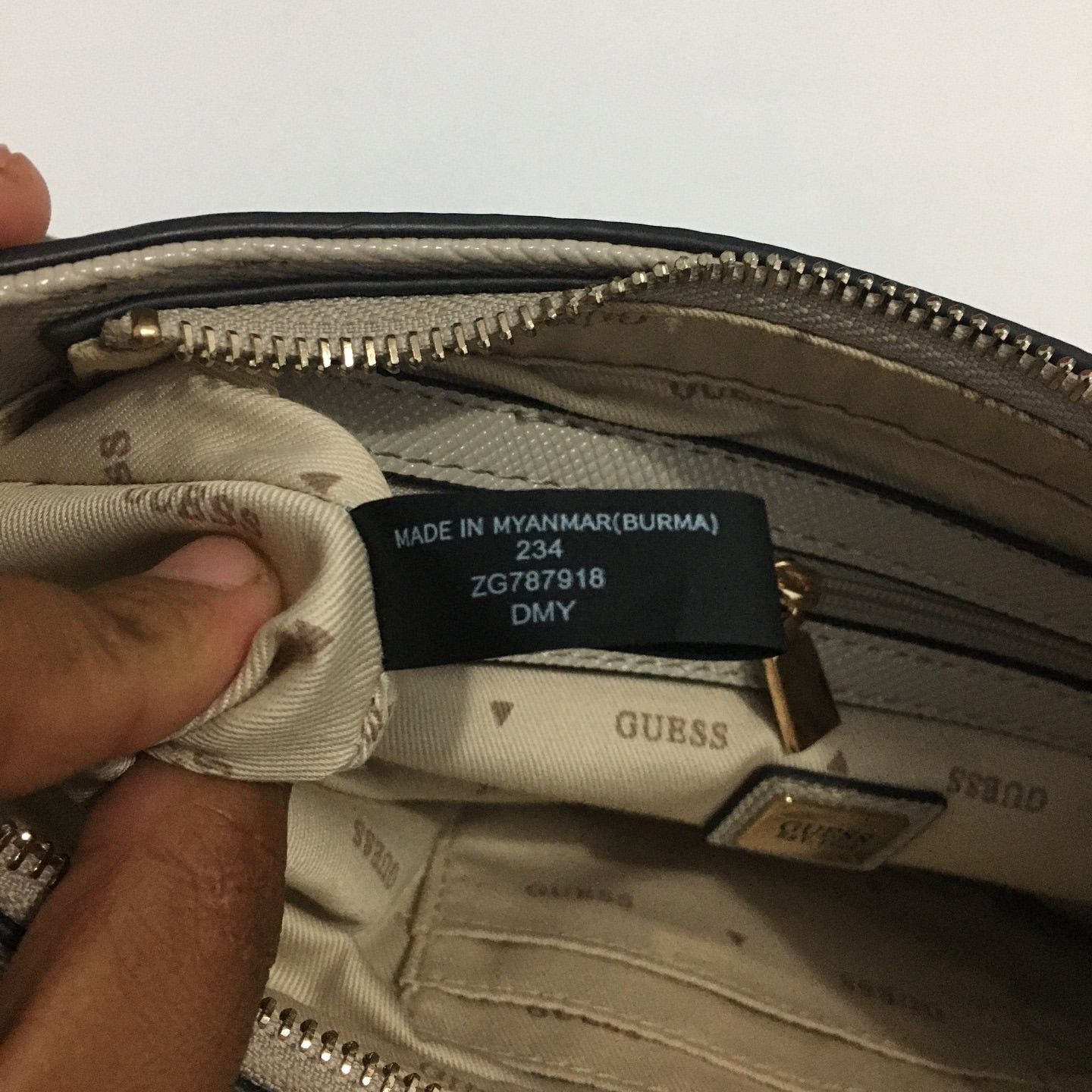 Guess Guess Noelle Top Zip Beige Shoulder Bag Size ONE SIZE - 17 Thumbnail