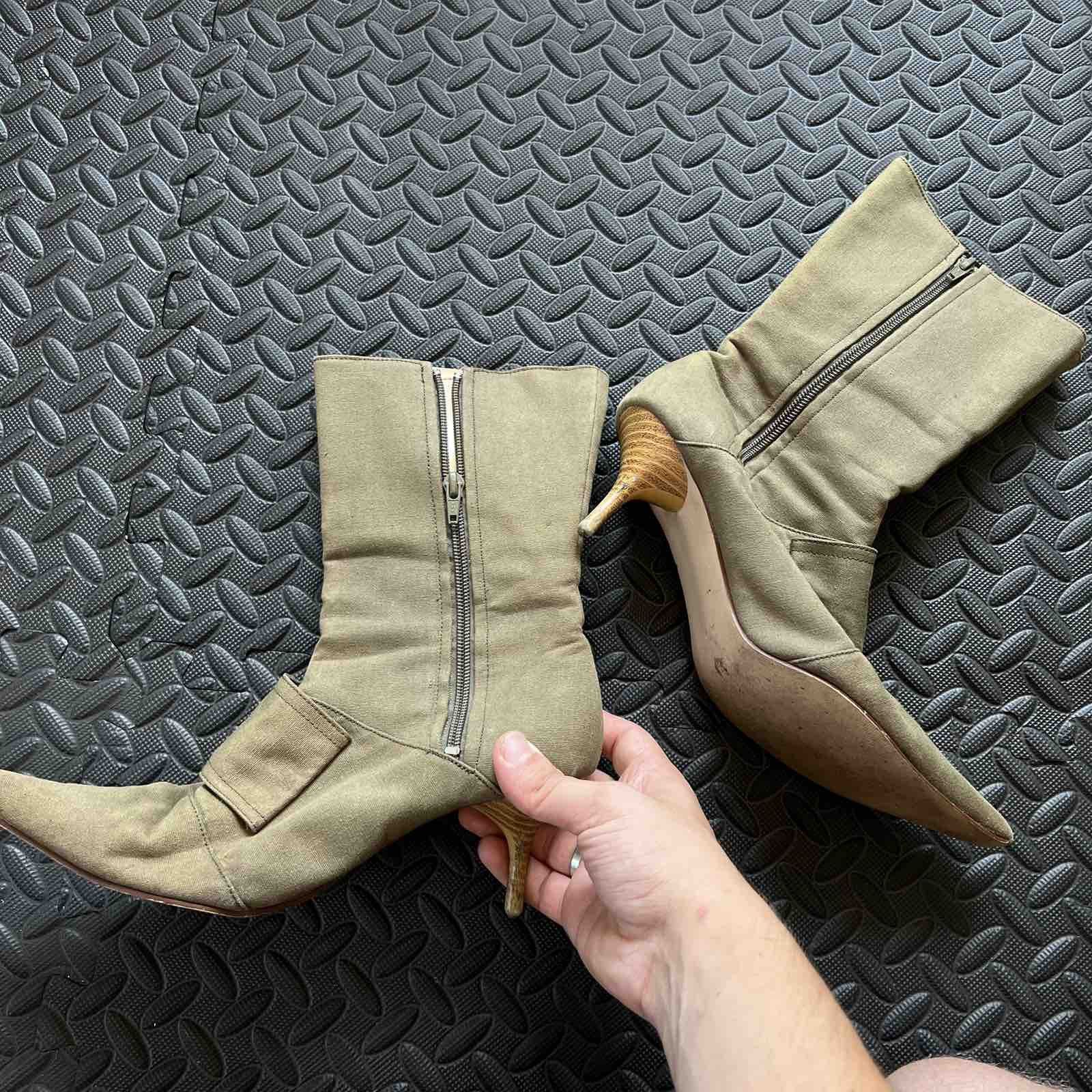 Japanese Brand Avant Garde West Y2K Details Suede Leather Olive Heels Size US 6 / IT 36 - 2 Thumbnail