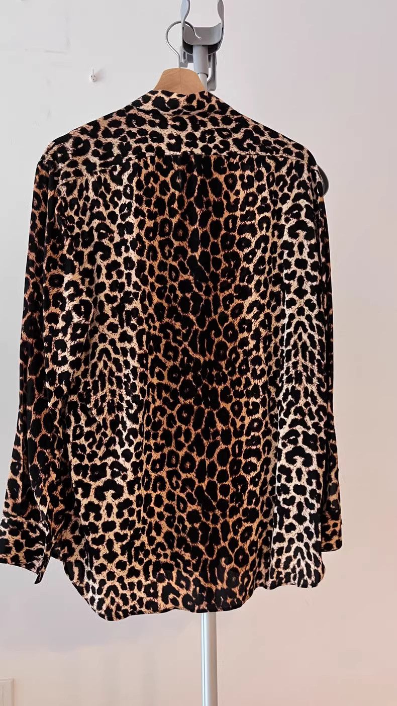 Saint Laurent Paris SLP-print shirt made of mulberry silk satin Size US M / EU 48-50 / 2 - 3 Thumbnail