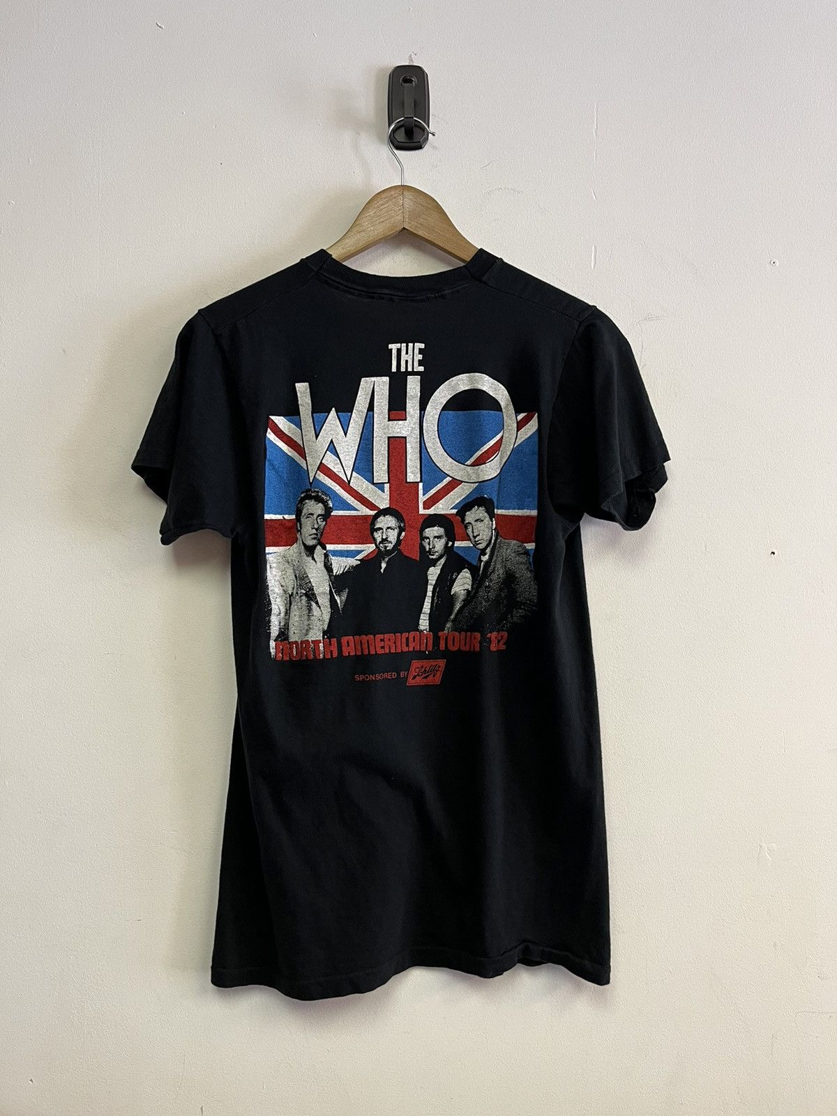 Vintage 1982 The Who Band Tee Size US M / EU 48-50 / 2 - 4 Thumbnail