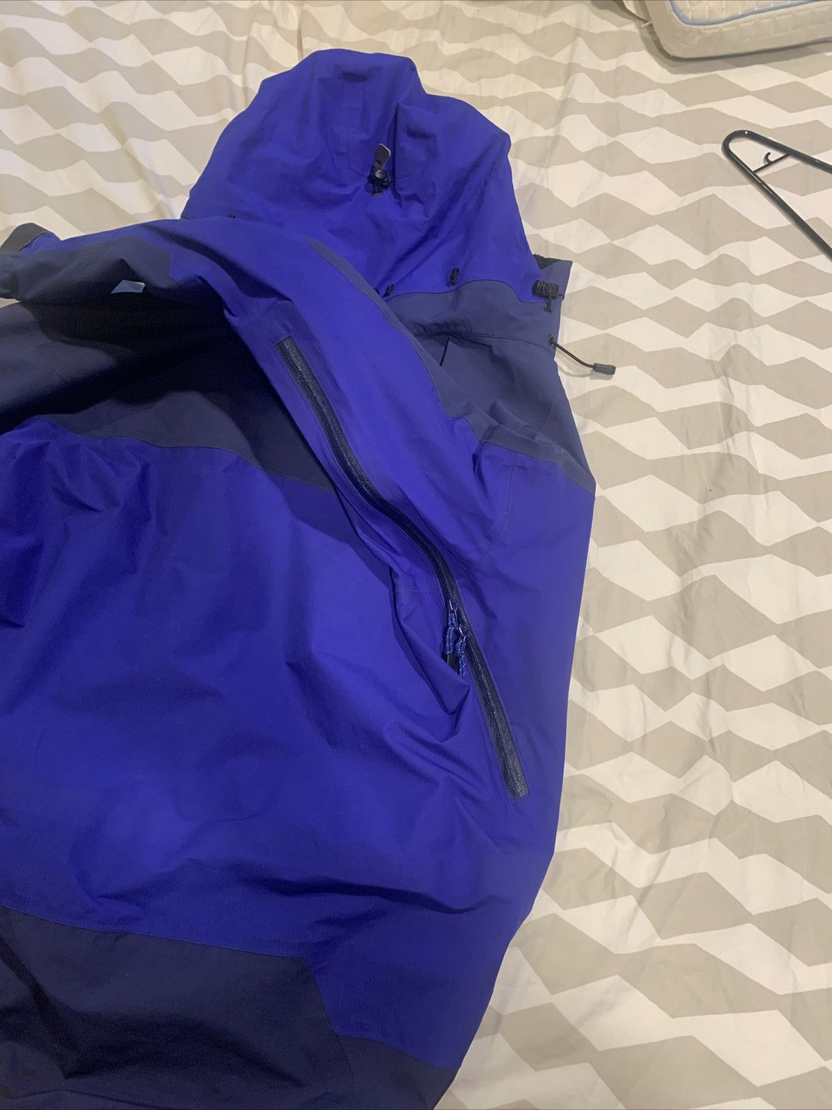 Arc'teryx Retro arcteryx theta jacket men’s size L Size US L / EU 52-54 / 3 - 6 Thumbnail