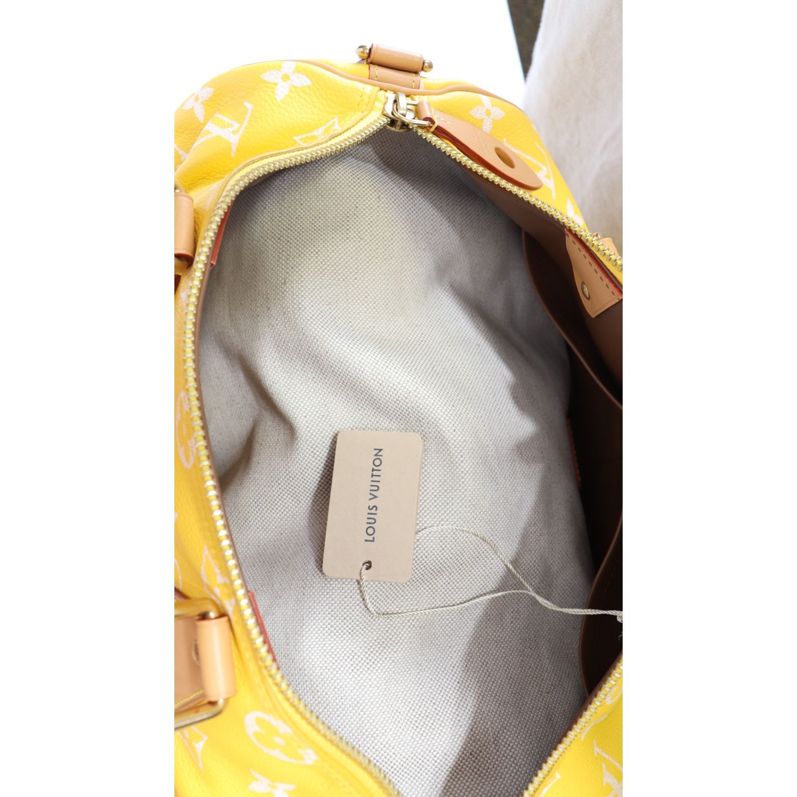 Louis Vuitton o1rshd1 Size: 40 / Speedy 40 P9 Bandoulière Bag in Yellow Size ONE SIZE - 21 Thumbnail