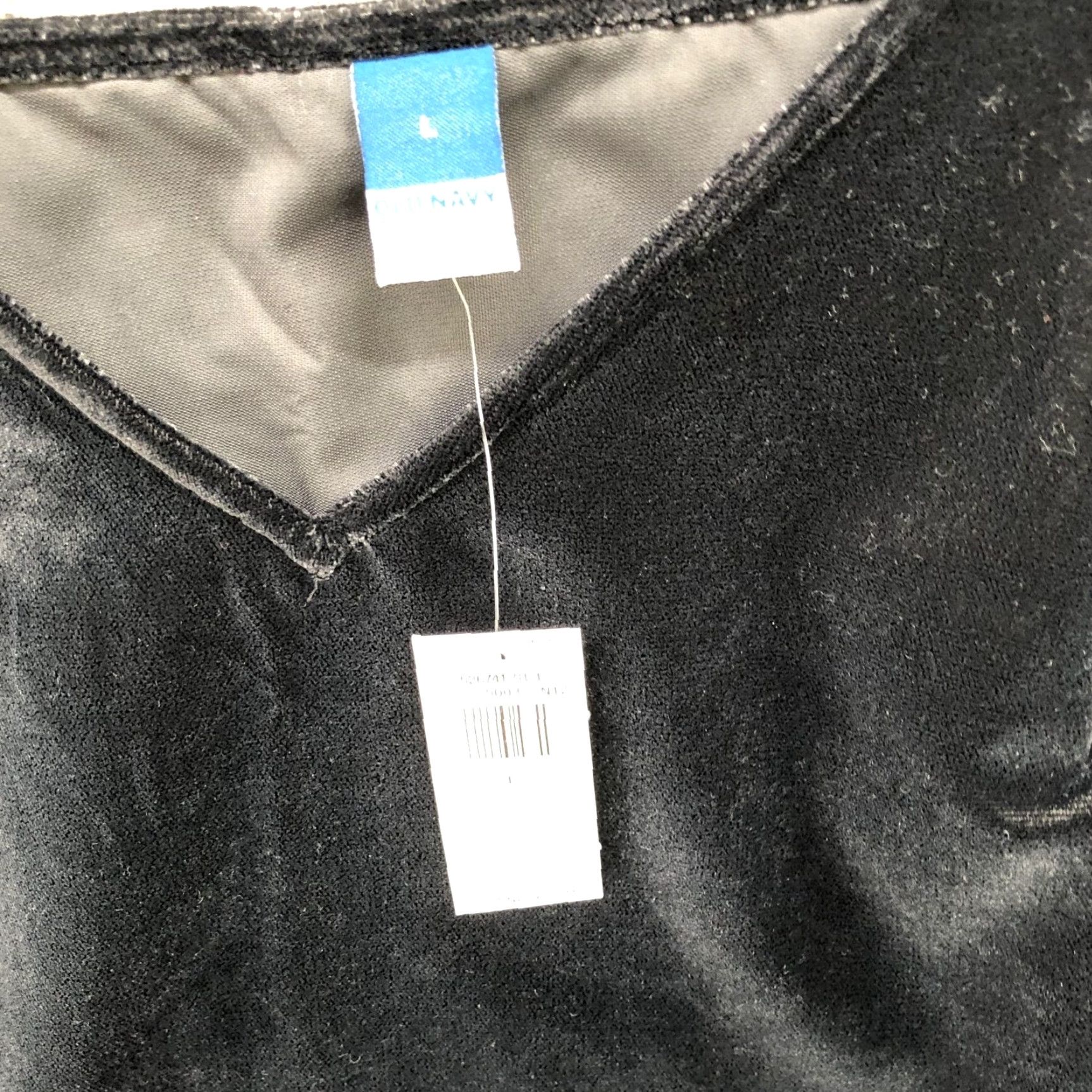 Old Navy Old Navy Velvet Cami Tank Womens L Black V-Neck Adjustable Strap Size L / US 10 / IT 46 - 5 Thumbnail