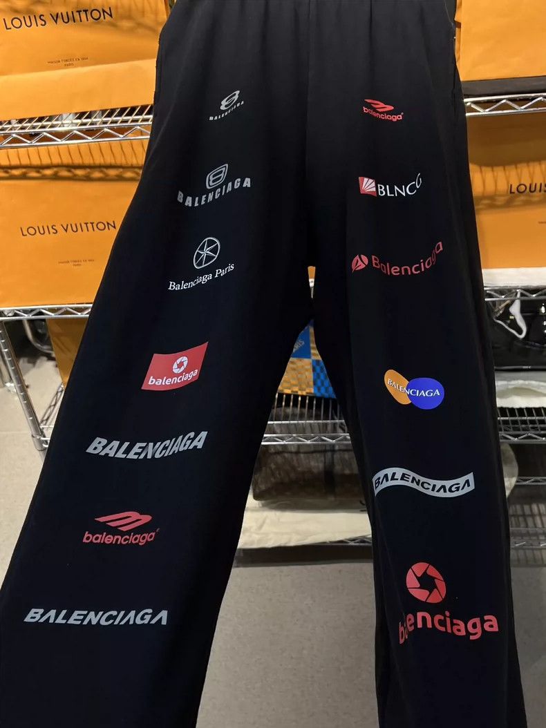 Balenciaga Balenciaga size XS Racing elements full logo black pants Size US 26 / EU 42 - 2 Thumbnail
