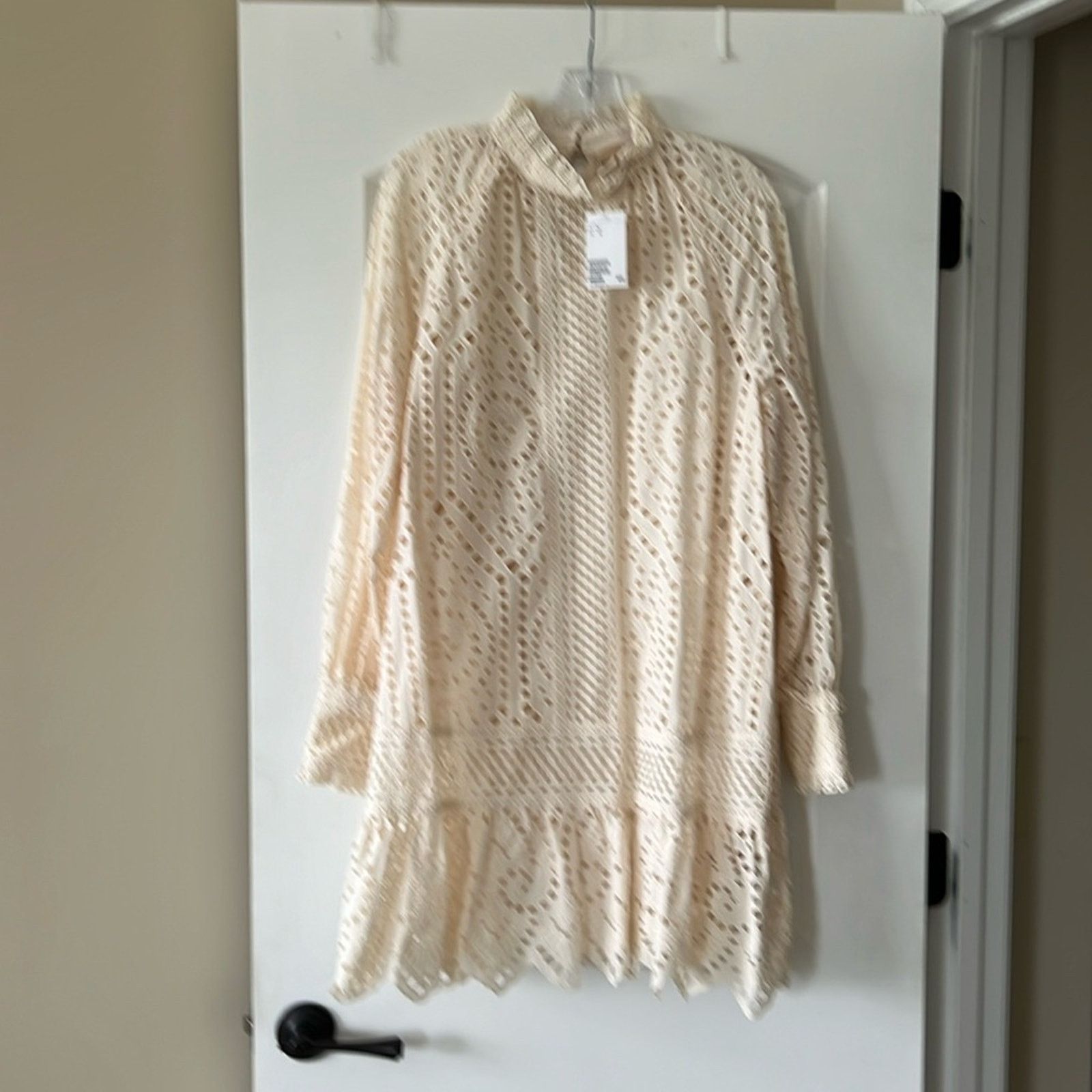 H&M H&M Eyelet long sleeve drop waist tunic dress boho medium Size M / US 6-8 / IT 42-44 - 3 Thumbnail