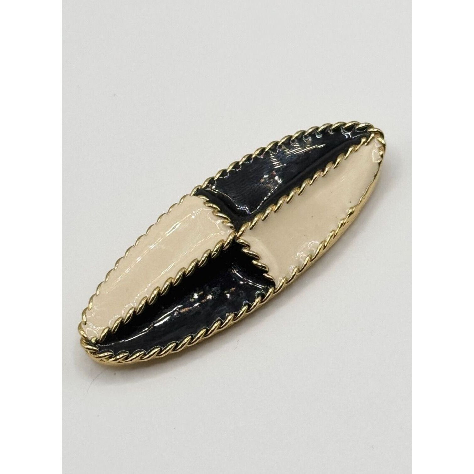 Vintage Vintage black and white enamel brooch pin Size ONE SIZE - 3 Thumbnail