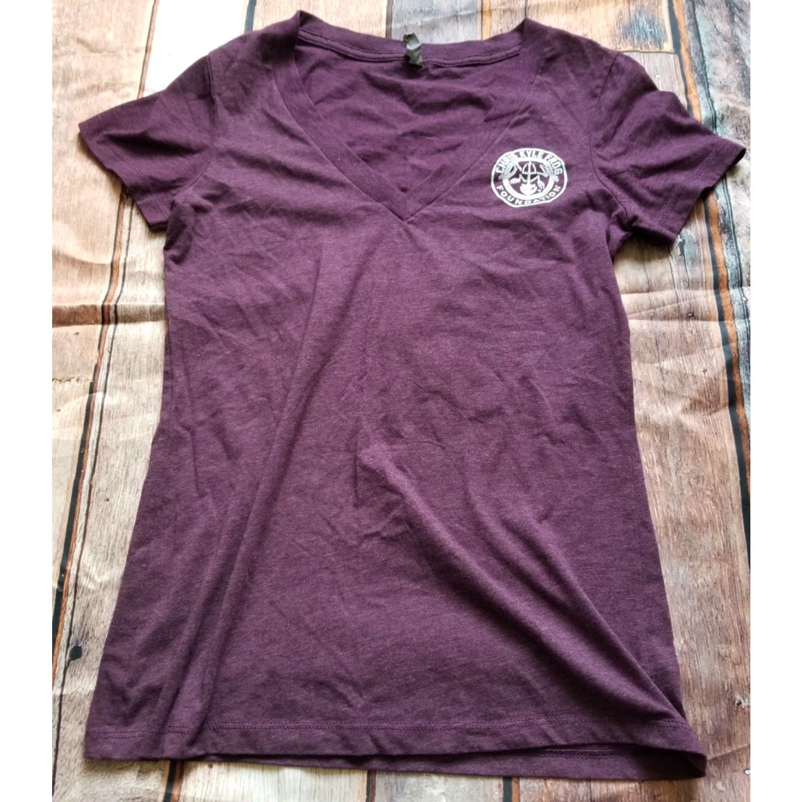 Vintage VINTAGE Chris Kyle Women's T-Shirt Short Sleeve Purple Military Logo 90s US Army Frog Foundation Size L / US 10 / IT 46 - 2 Thumbnail