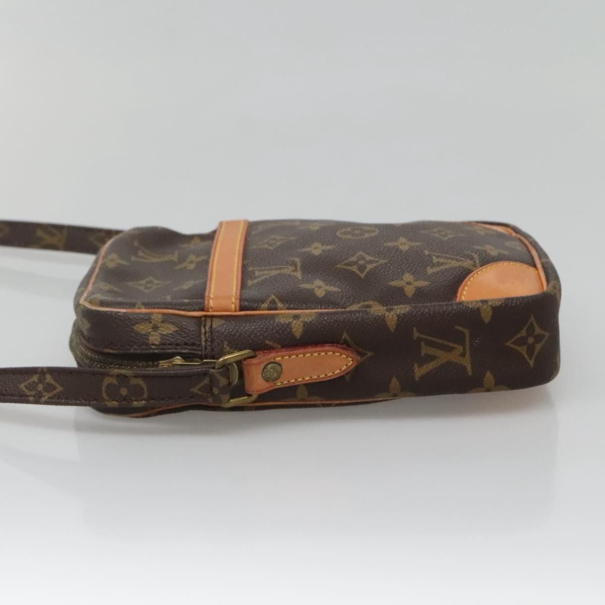 Louis Vuitton LOUIS VUITTON Monogram Danube Shoulder Bag M45266 Size ONE SIZE - 3 Thumbnail