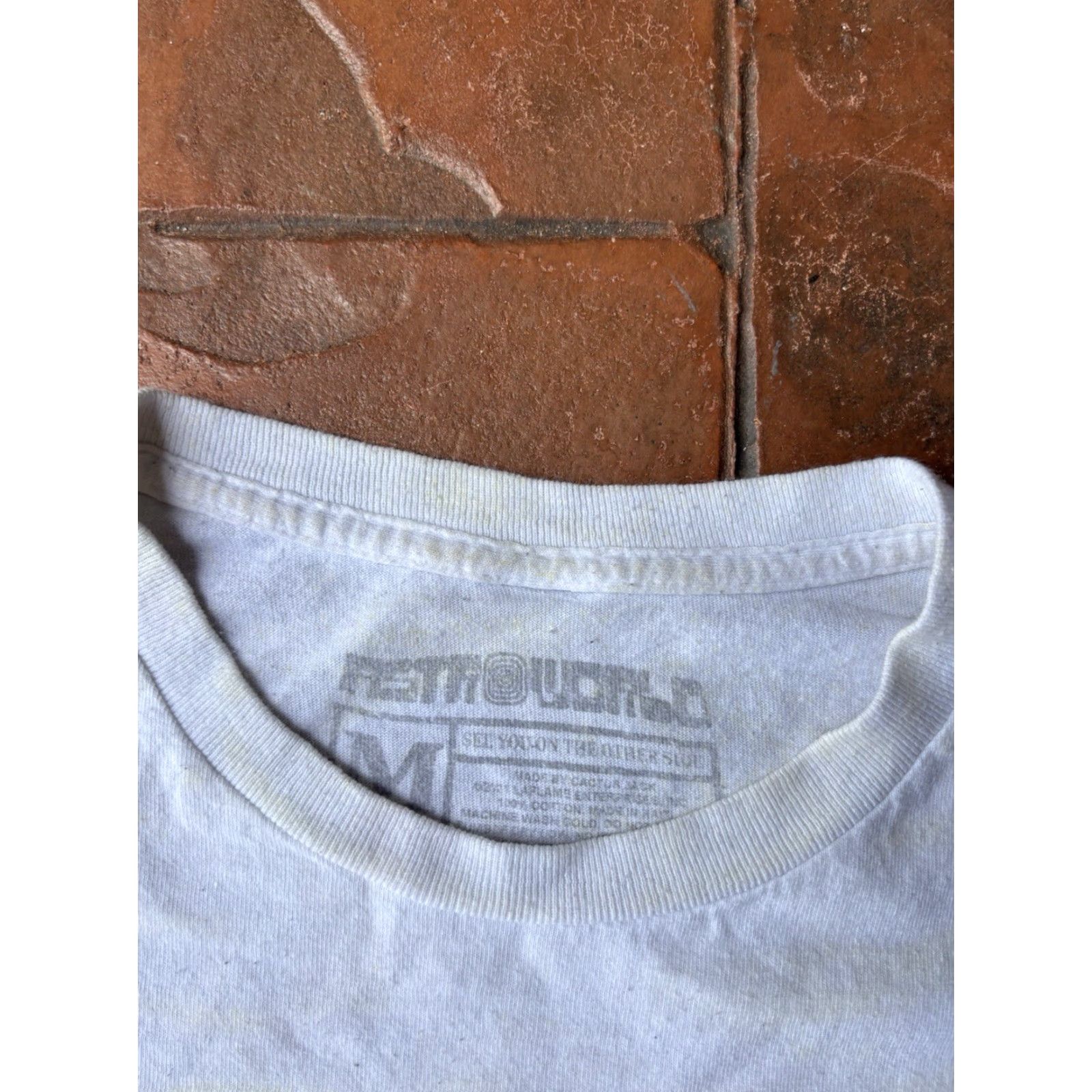 Travis Scott VINTAGE? No — Travis Scott Astroworld Astrofest 2021 T-Shirt M White Graphic Print Crew Neck Short Sleeve Cactus Jack Logo Men Size US M / EU 48-50 / 2 - 3 Thumbnail