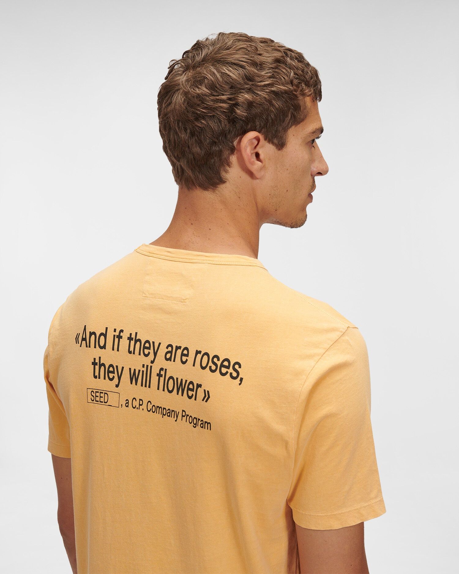 C.P. Company o1y1224 Logo Crewneck T-Shirt in Apricot Size US S / EU 44-46 / 1 - 6 Thumbnail