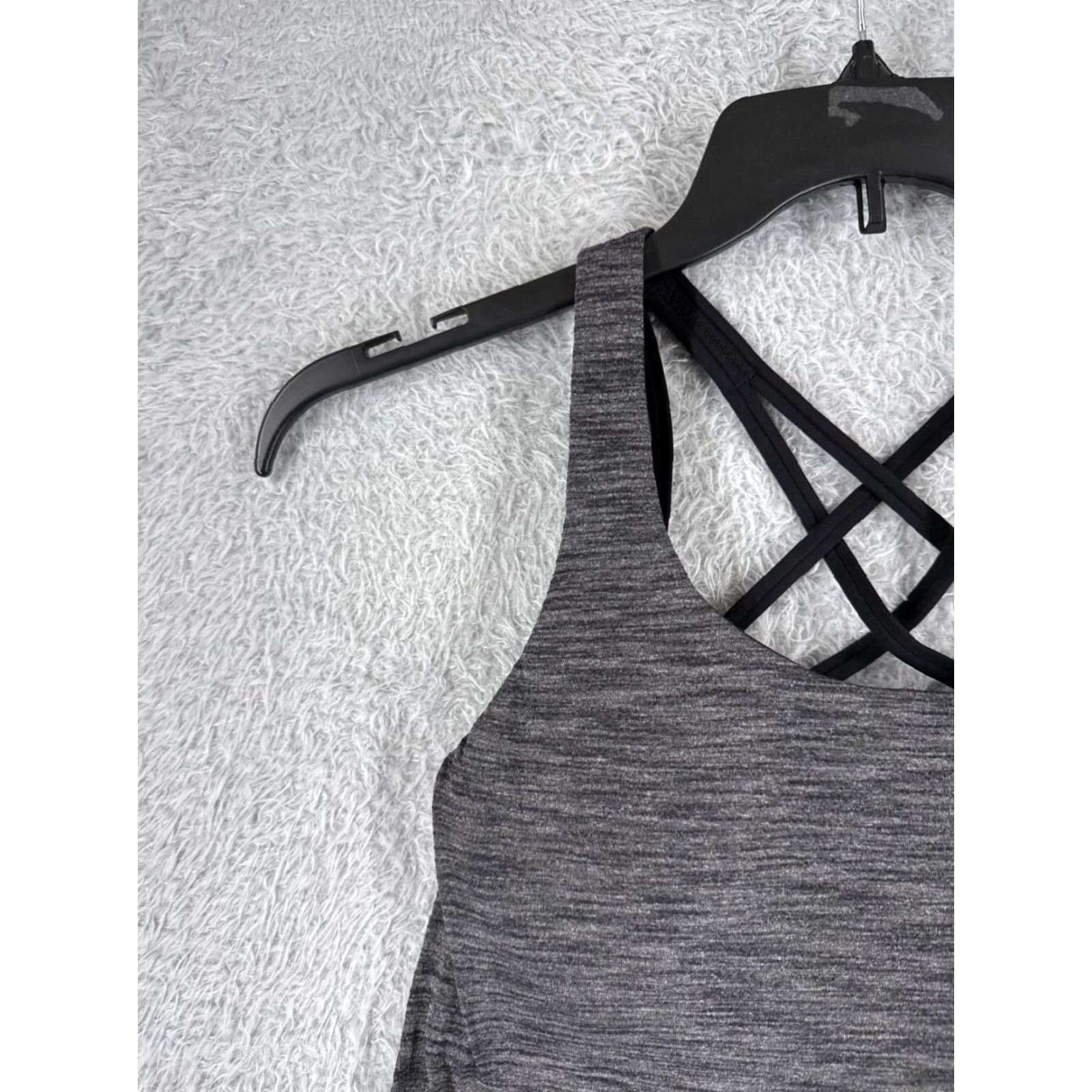 Lululemon Lululemon Shirt Women Gray Tank Luxtreme Built-In Bra All Seasons Sleeveless Racerback Casual Workwear Regular Size 4 Size S / US 4 / IT 40 - 3 Thumbnail