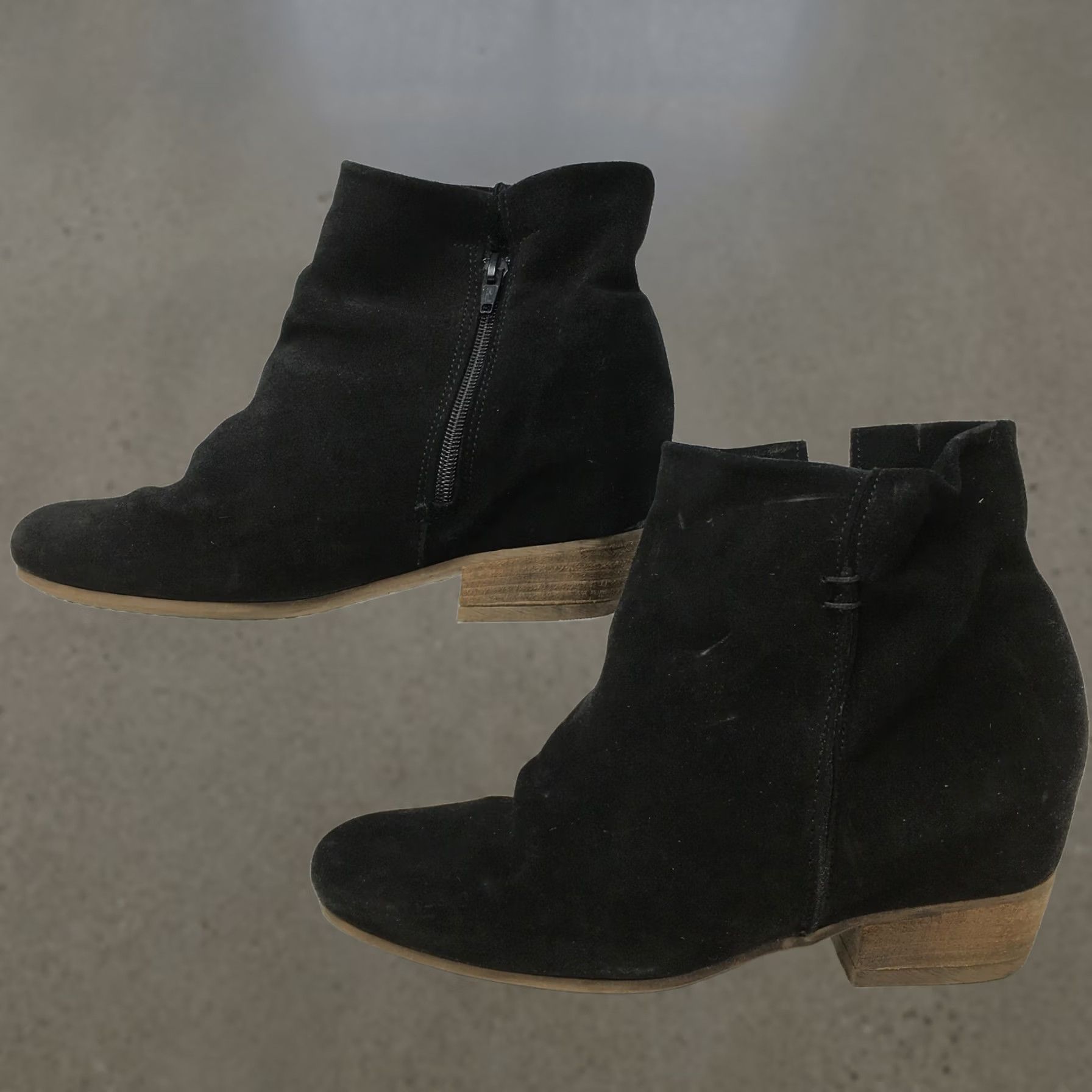 Bata Bata Boots Womens Ankle Booties Black Suede Block Heels Made In Italy 41 EU Size US 11 / IT 41 - 1 Thumbnail