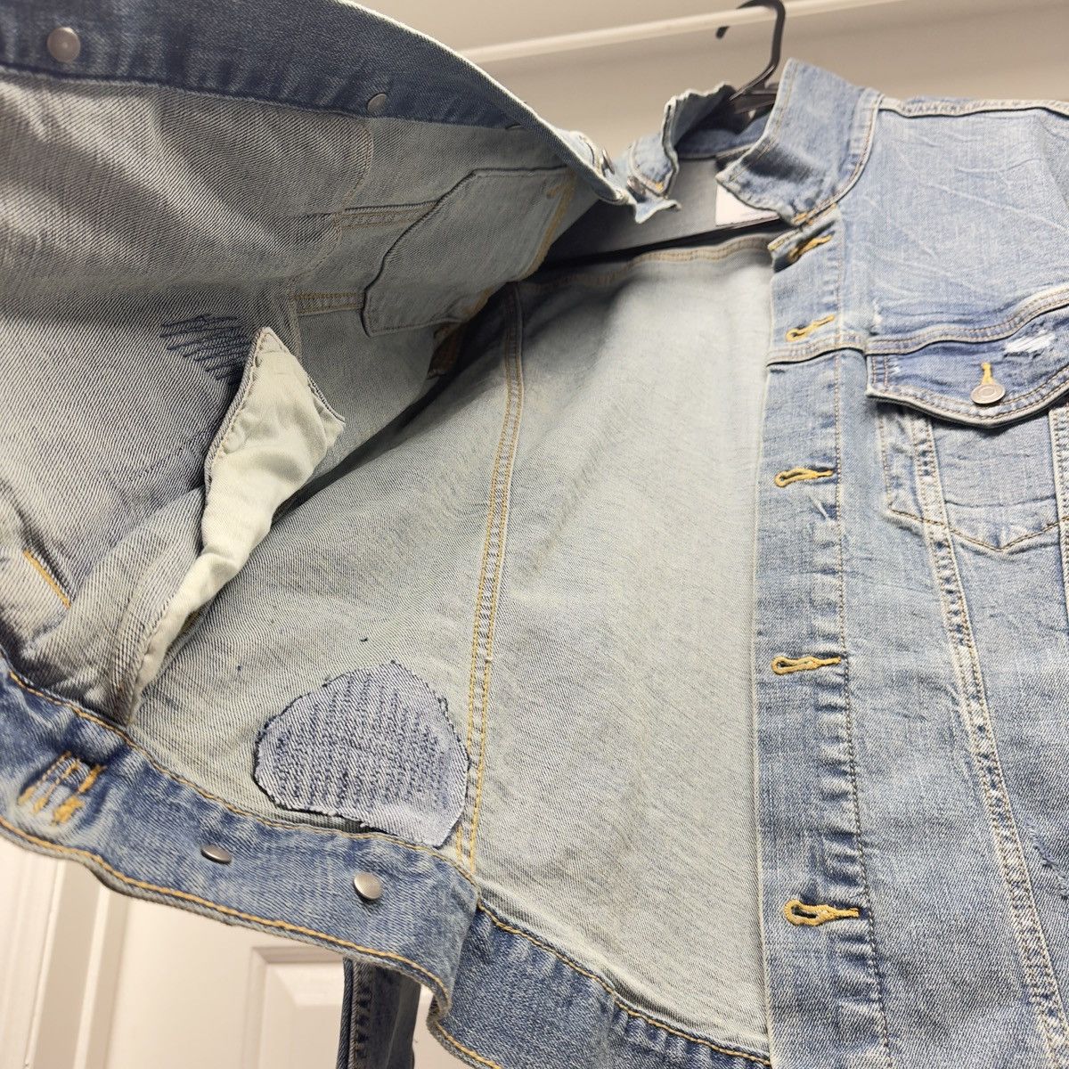 Old Navy Stylish light blue faded denim jacket Size US S / EU 44-46 / 1 - 6 Thumbnail