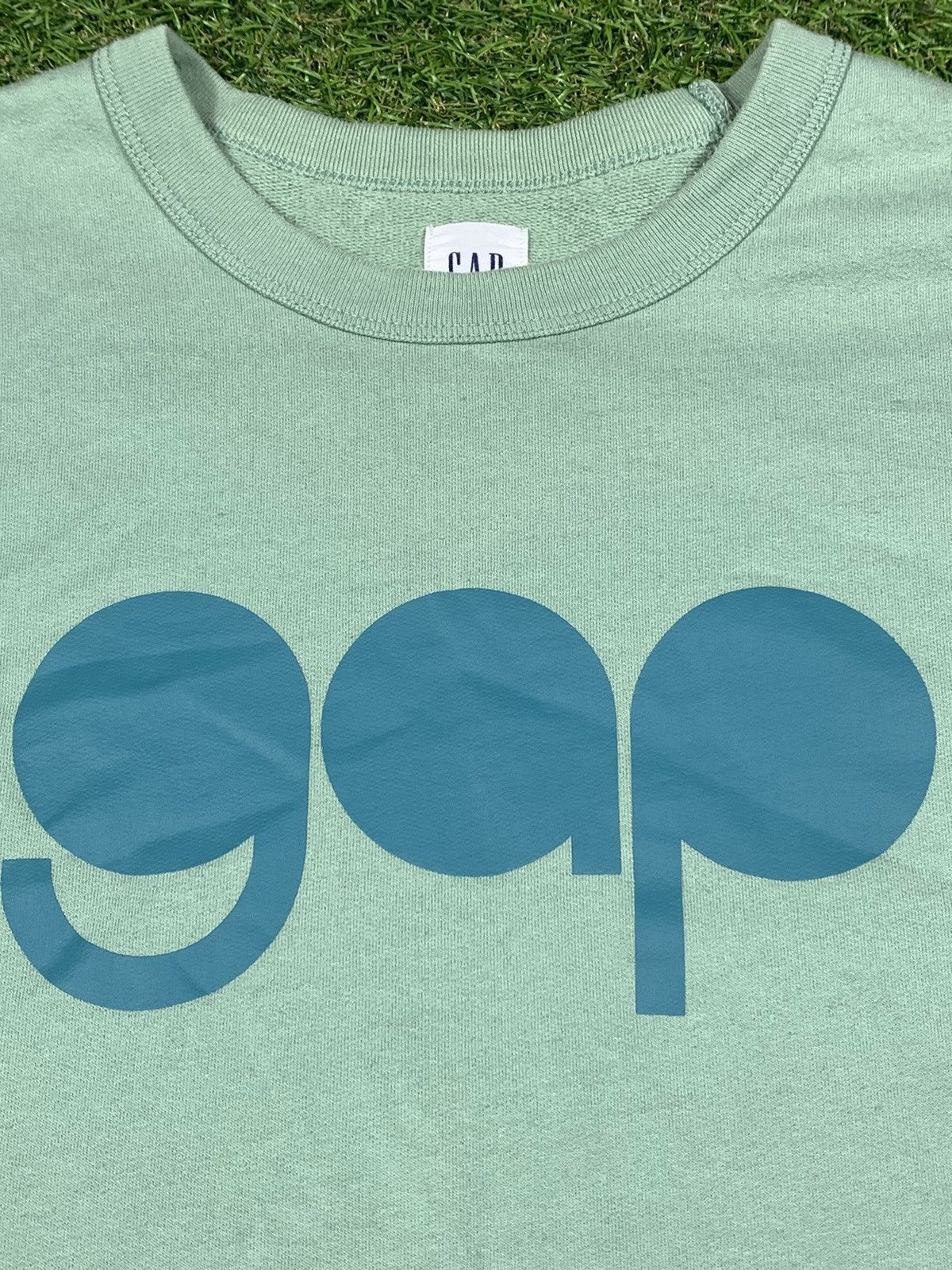 Gap Vintage Gap sweatshirt big logo streetwear size L Size US L / EU 52-54 / 3 - 3 Thumbnail