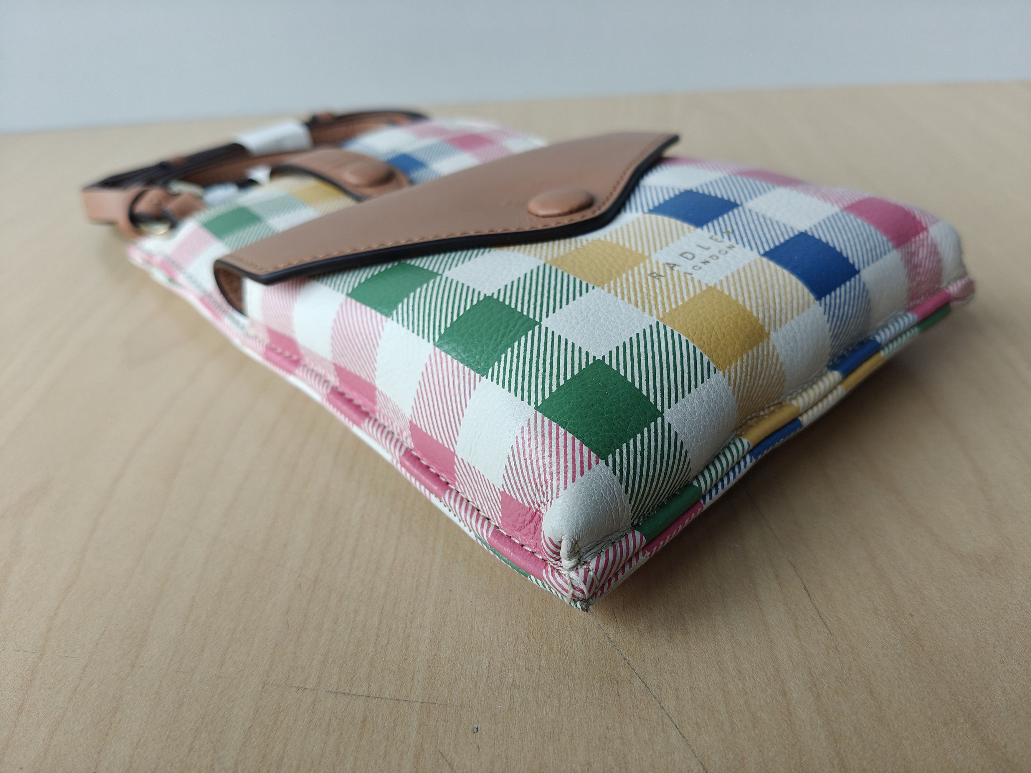 Other Radley London phone crossbody bag Free Shipping T/7007 Size ONE SIZE - 6 Thumbnail
