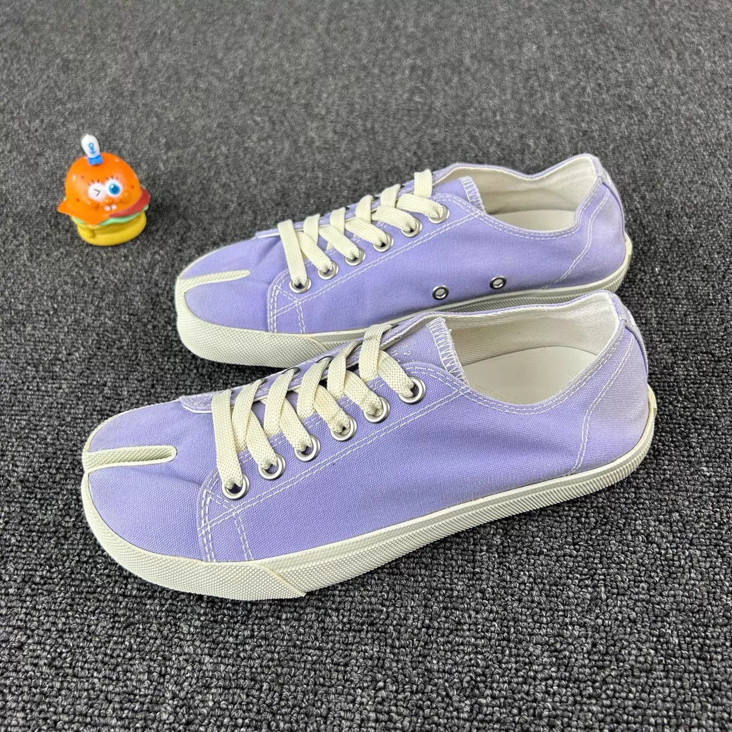Maison Margiela Maison Margiela Purple Tabi Shoes Women's 37 Size US 6.5 / IT 36.5 - 1 Thumbnail