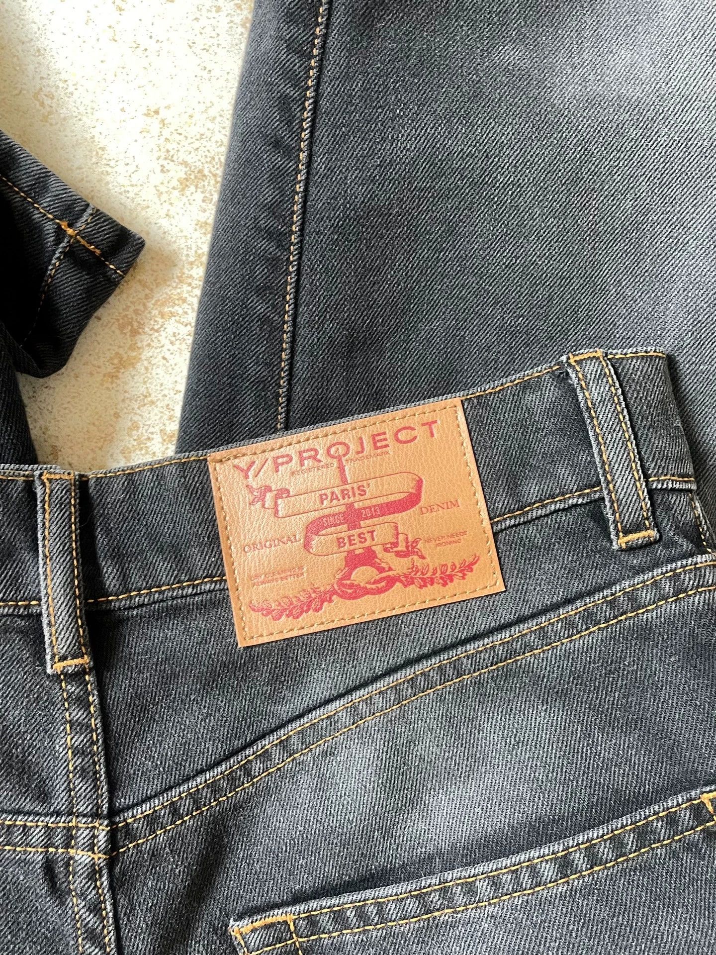 Y/Project Y/Project Red Crystal Distressed Cutout Tapered Jeans 26 Size 26" / US 2 / IT 38 - 8 Thumbnail