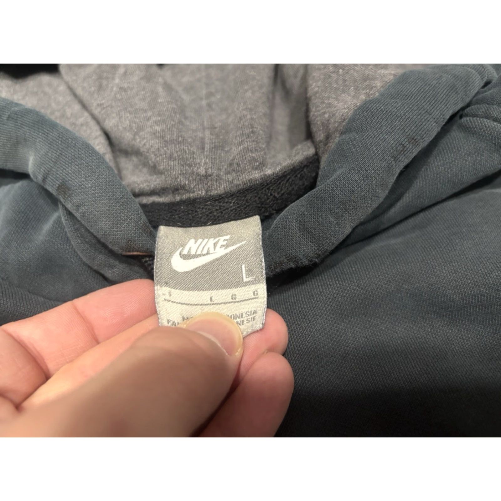 Nike Nike Hoodie Mens L Pullover Black Swoosh Logo Front Pocket Cropped? (Note: Original lacks color clarity) Size US L / EU 52-54 / 3 - 2 Thumbnail