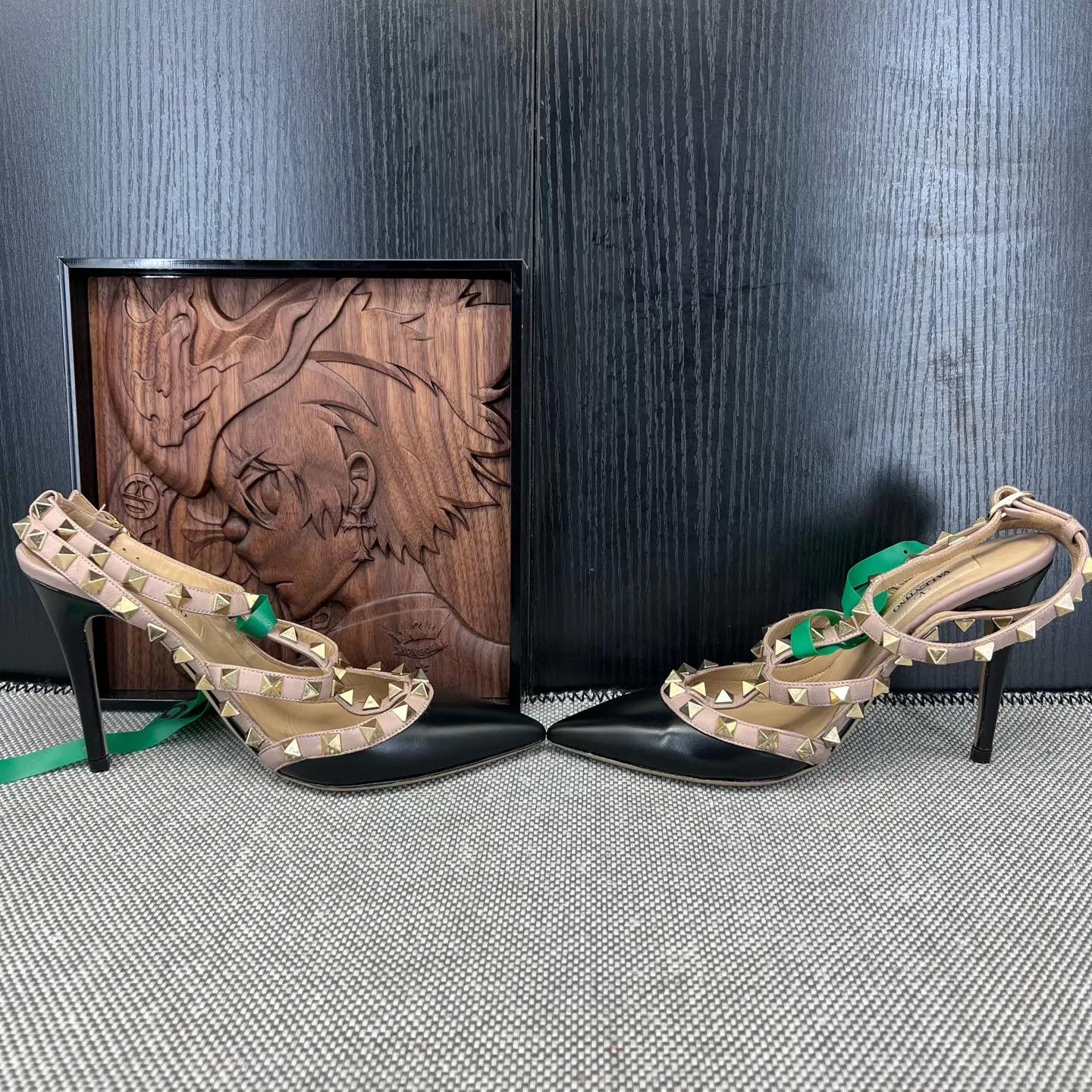 Valentino Valentino Rockstud Heels 35 Worn Once Original Box Size US 4.5 / IT 34.5 - 2 Thumbnail