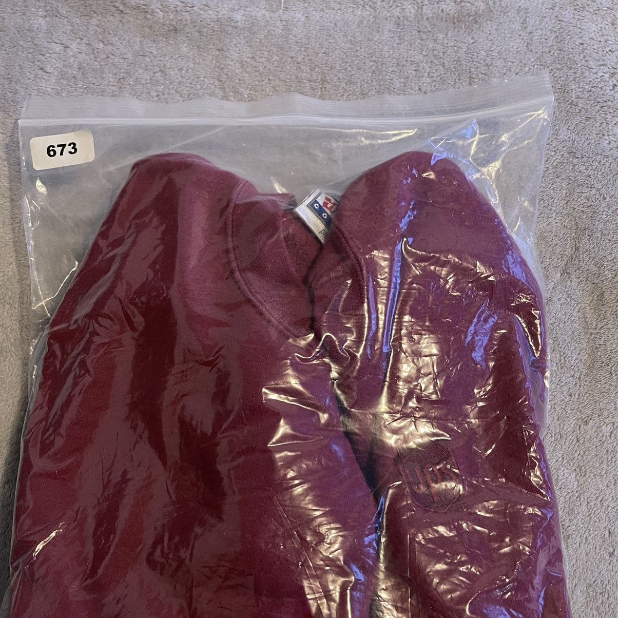 Hanes Vintage 90s Hanes UPS Sweatshirt Mens Medium Maroon Red Size US M / EU 48-50 / 2 - 9 Thumbnail