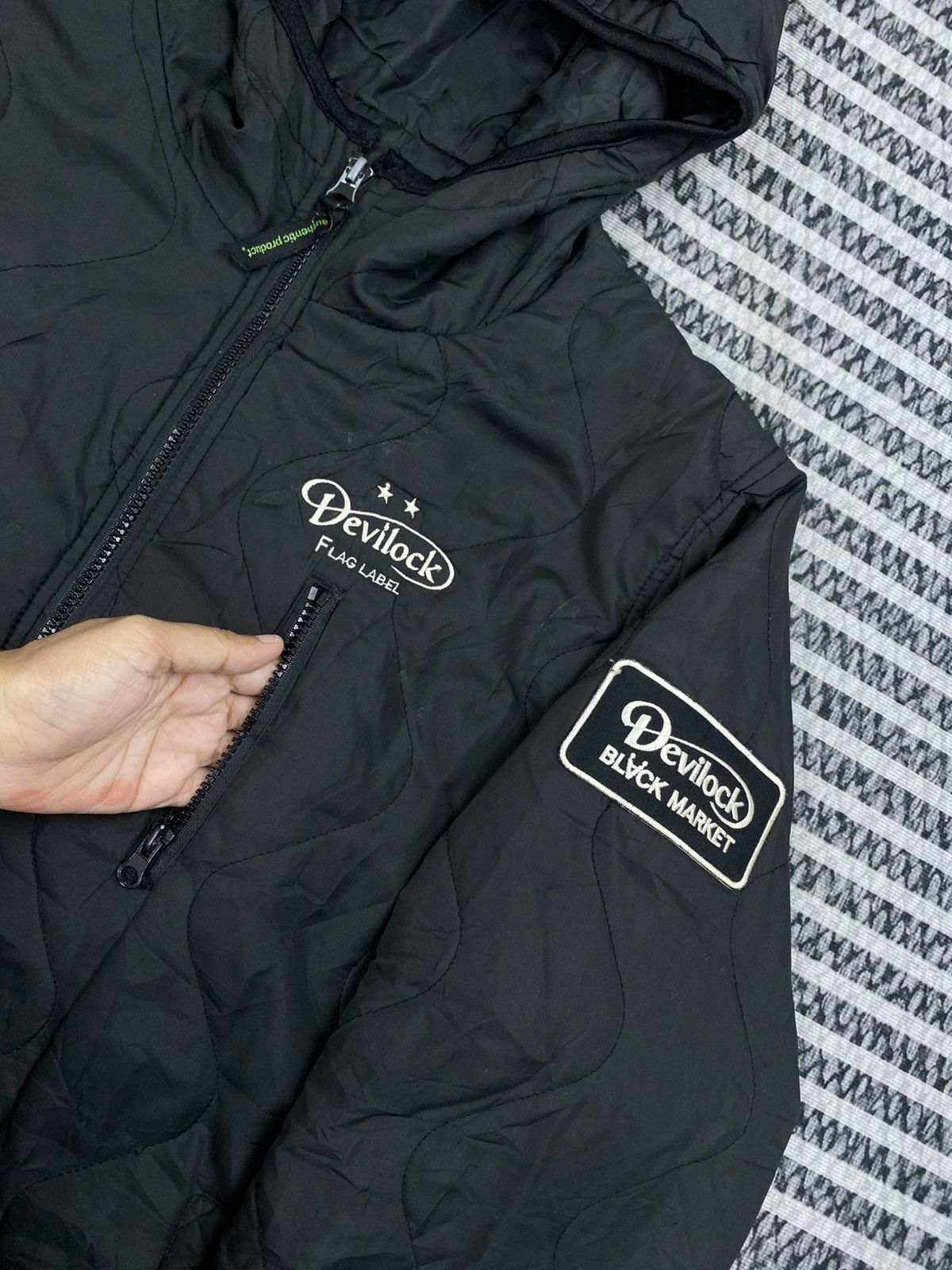 Devilock Vintage Devilock Black Market Patches Quilted Hooded Jacket Size US M / EU 48-50 / 2 - 8 Thumbnail