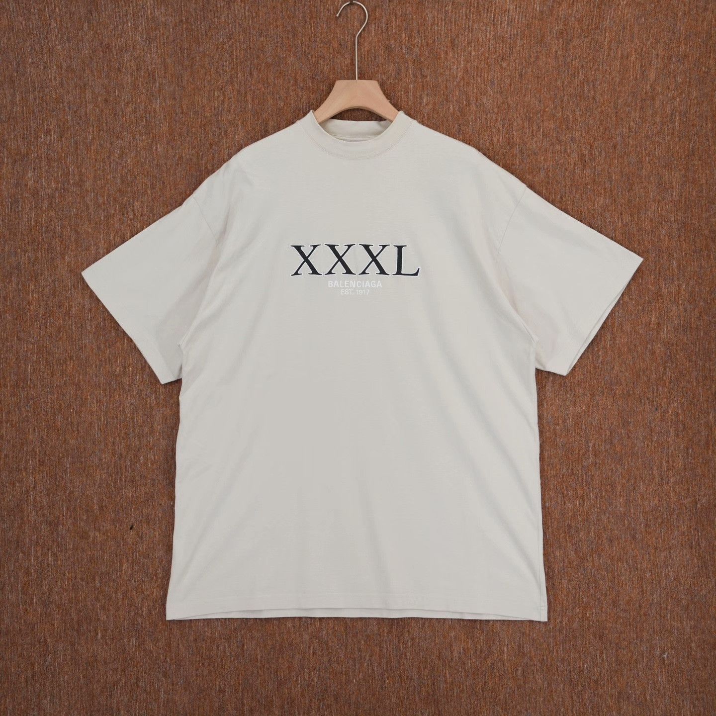 Balenciaga Balenciaga Embroidered White T-Shirt XXXL Men Size US XXL / EU 58 / 5 - 1 Thumbnail