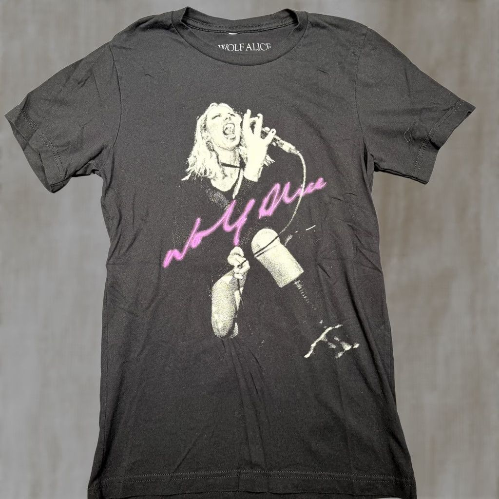 Vintage Wolf Alice Shirt Mens Small Black 2022 Band Tour Music Photo Graphic Tee T-Shirt Size US S / EU 44-46 / 1 - 1 Thumbnail