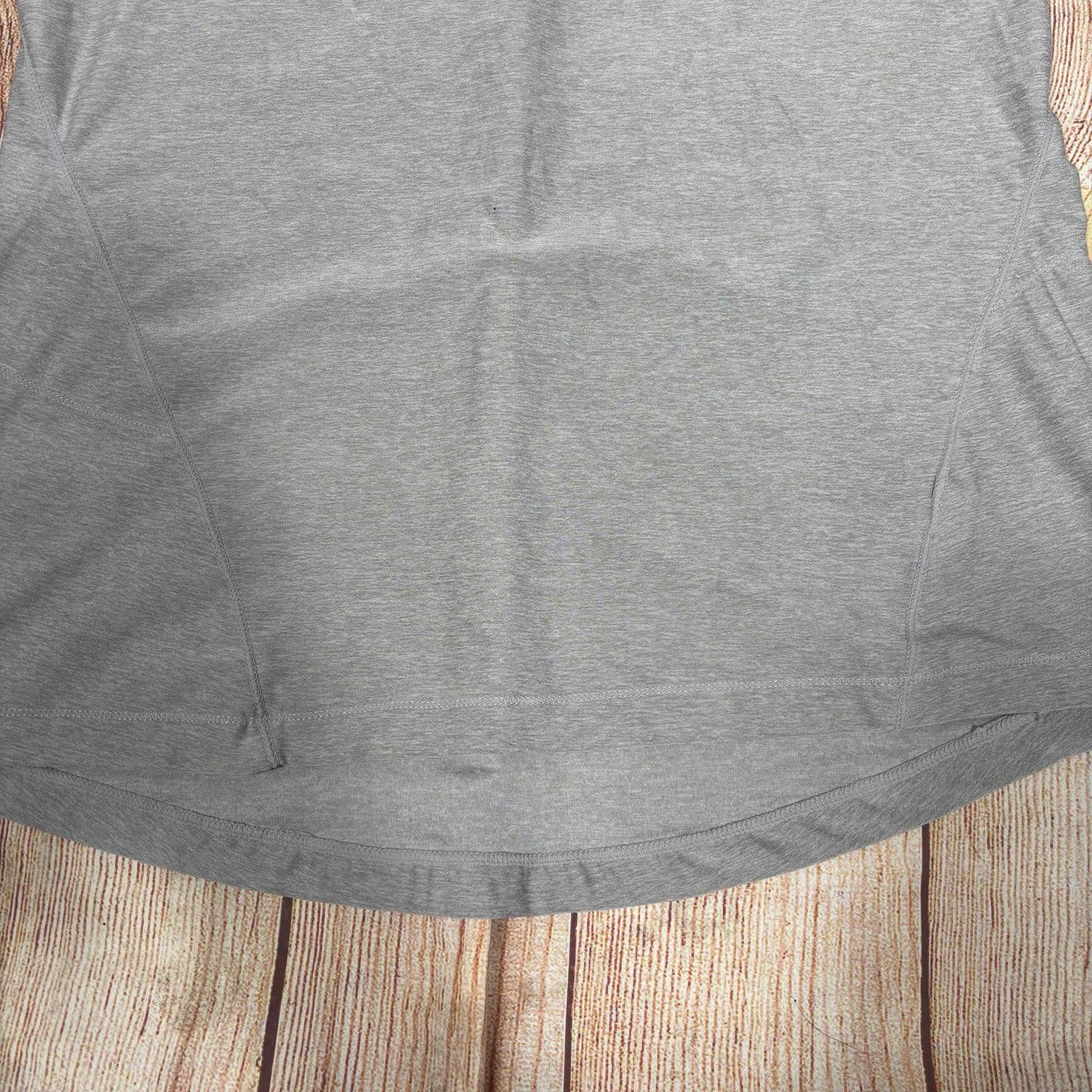 Reebok Reebok Women's Gray Racerback Tank Top Small Size S / US 4 / IT 40 - 2 Thumbnail
