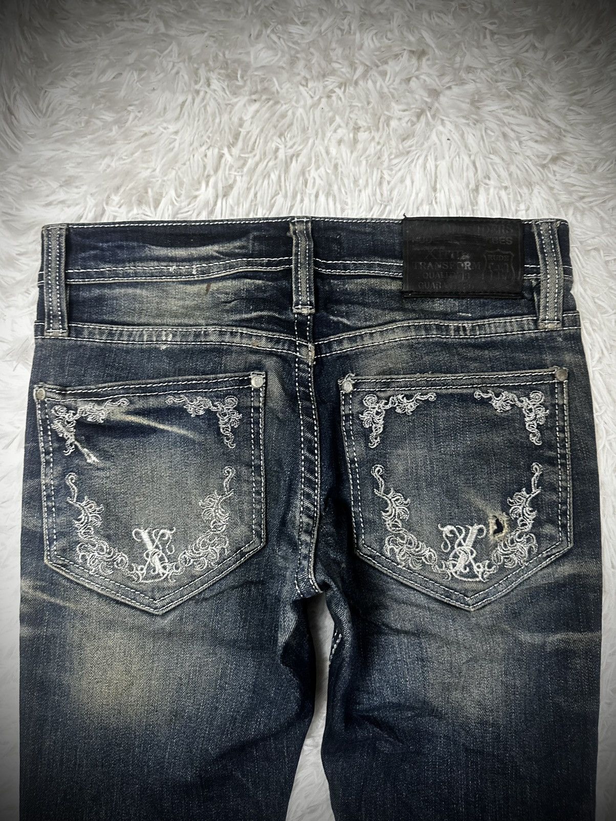 Japanese Brand Rare 2000s XFRM Distressed Washed Denim Jeans Size US 29 - 7 Thumbnail