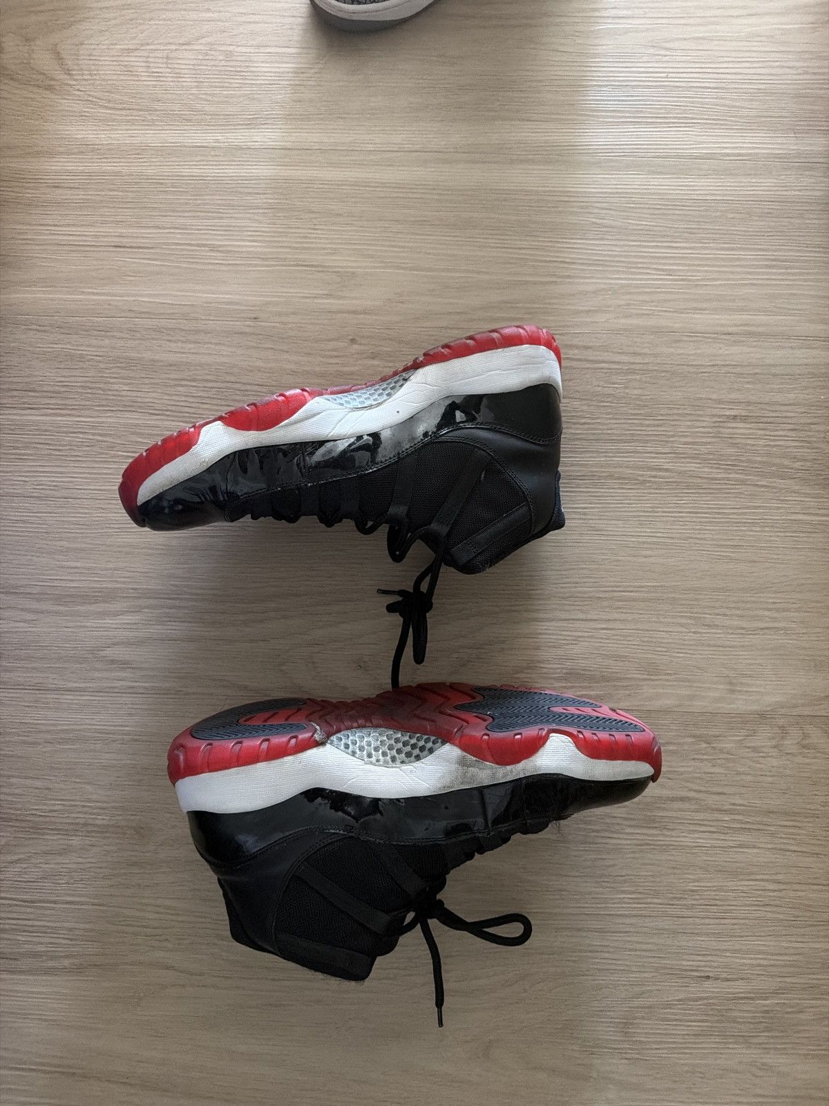 Jordan Brand Jordan Bred 11 Size US 13 / EU 46 - 11 Thumbnail