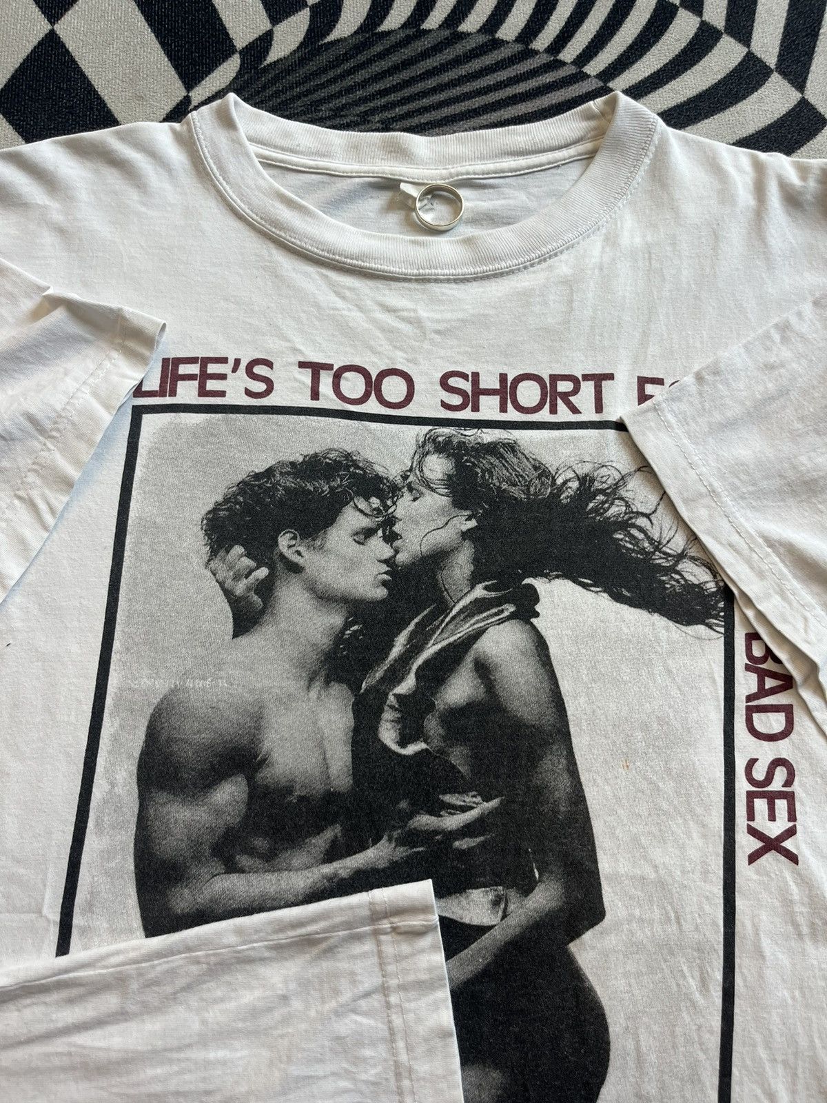 Arts & Science Vtg Life’s Too Short For Having Bad SEX 90’s Herb Ritts pics Size US L / EU 52-54 / 3 - 7 Thumbnail