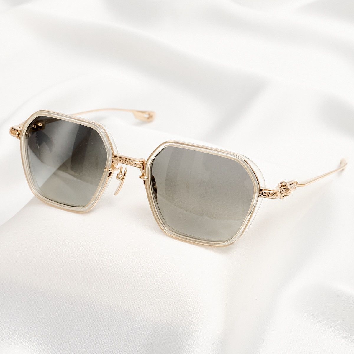 Chrome Hearts CHROME HEARTS DANGER ZONE CRYSTAL / GOLD PLATED SUNGLASSES Size ONE SIZE - 2 Thumbnail
