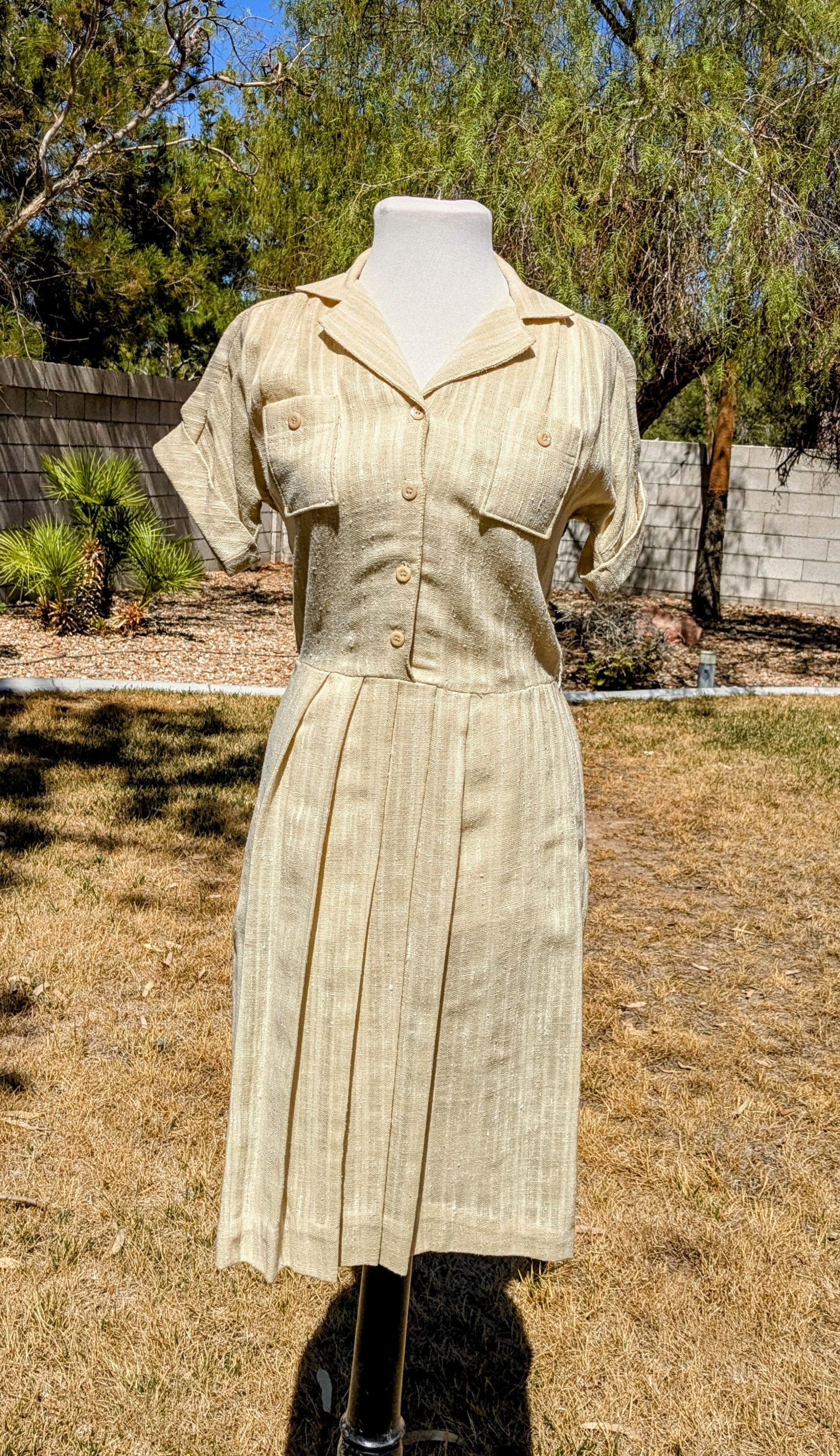JCPenney 1970s JC Penny Vintage Linen S/S Petite Button Shirt Dress Size S / US 4 / IT 40 - 1 Thumbnail