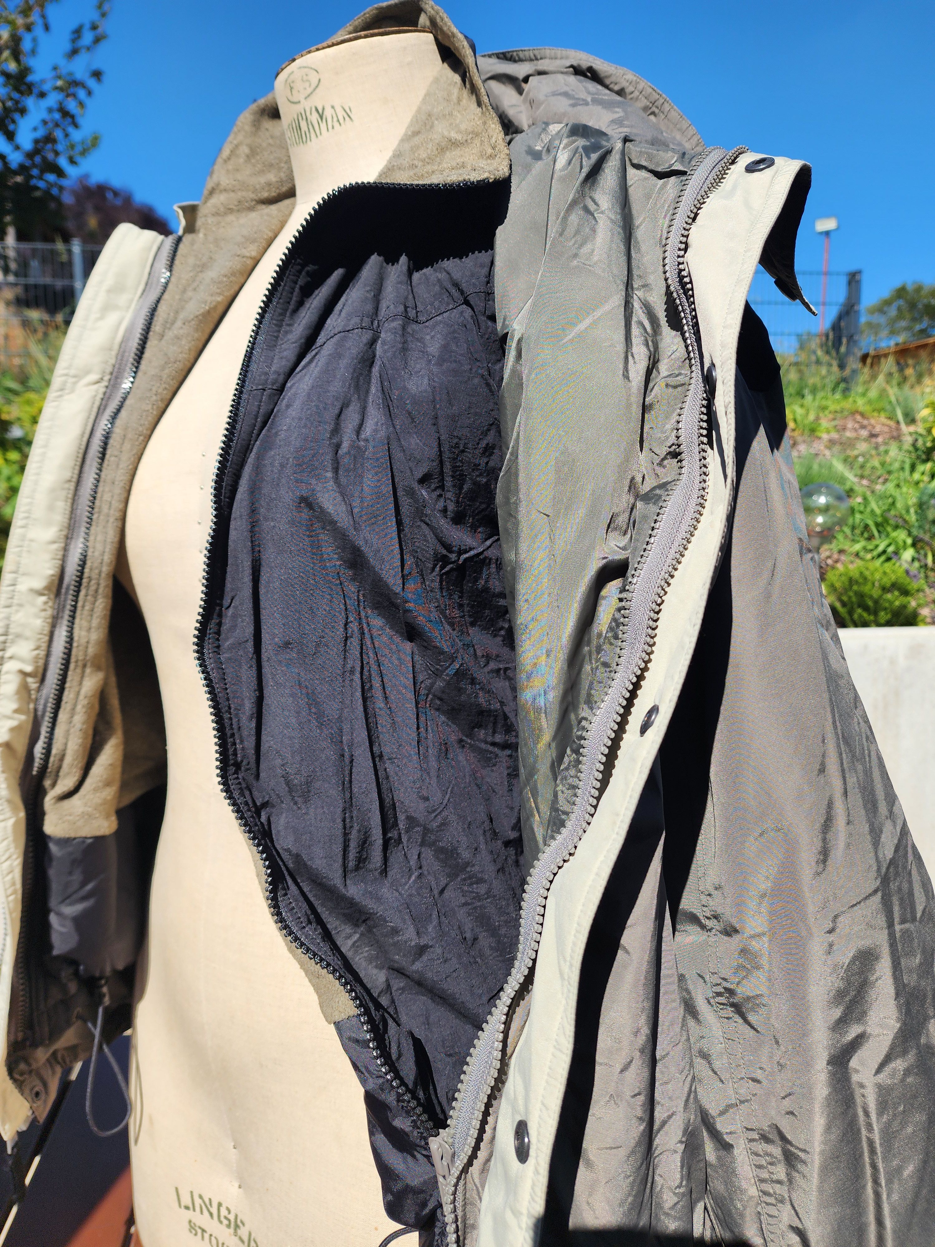 Columbia Vintage Columbia Winter Jacket – Khaki/Beige/Black, 3-in-1 Size US L / EU 52-54 / 3 - 12 Thumbnail