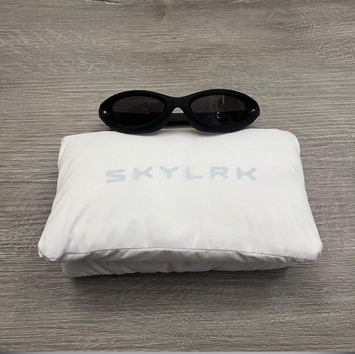 SKYLRK Justin Bieber SKYLRK Speed Demon Sunglasses Jet Black Size ONE SIZE - 2 Thumbnail