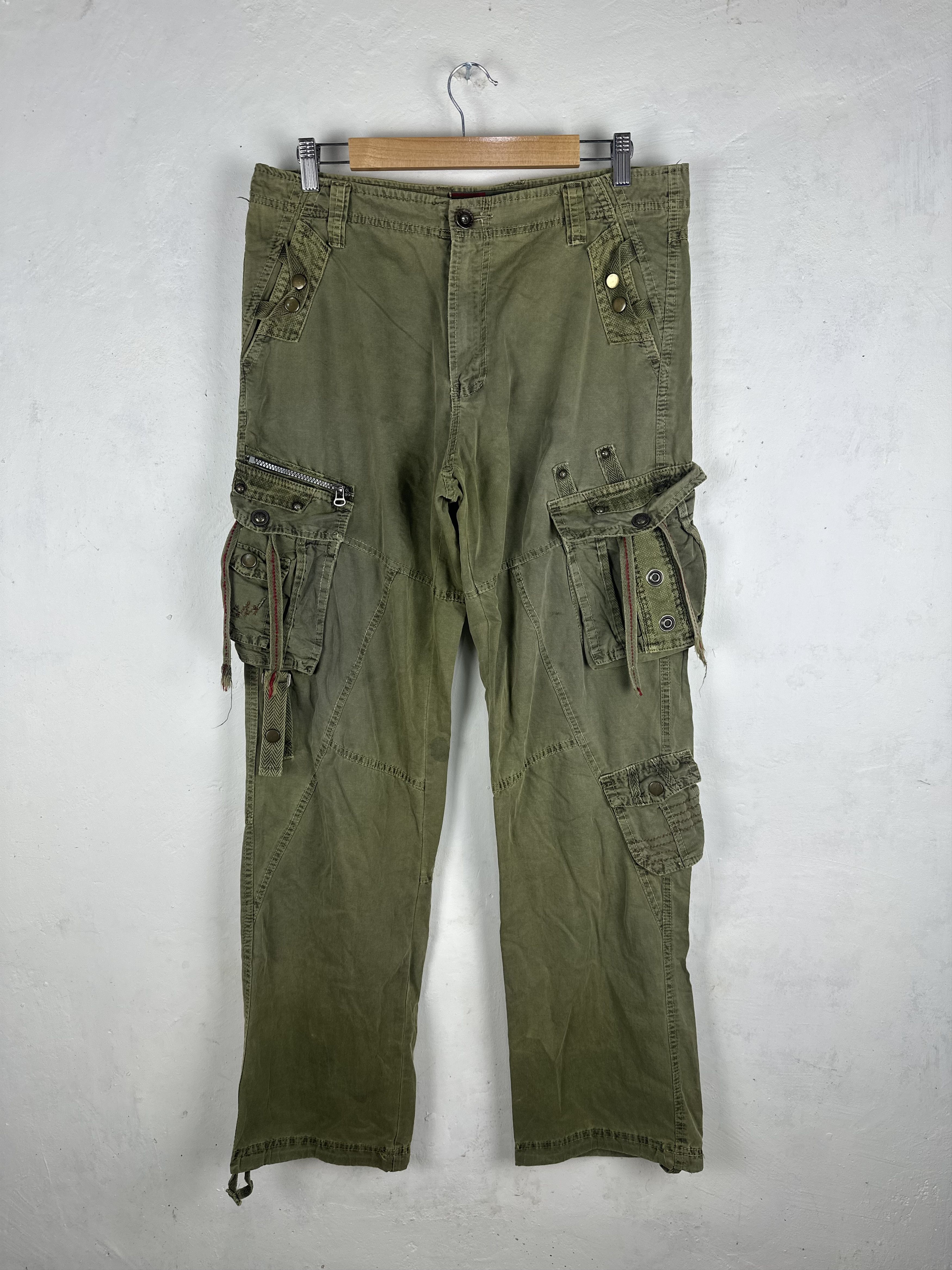 Japanese Brand CARGO PANTS SEDITIONARIES MULITPOCKET STREETWEAR STYLE Size US 33 - 1 Thumbnail